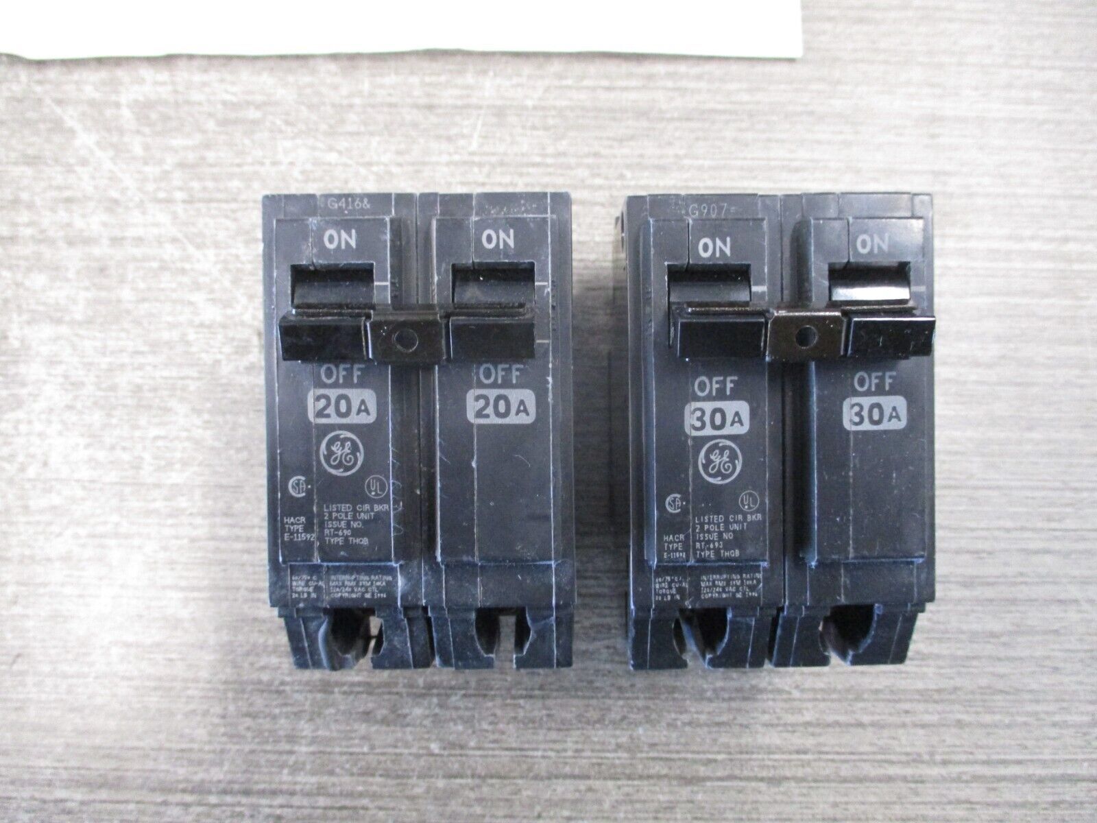 GE No Mounting Screws Circuit Breaker THQB2130 30A 120/240V 2P *Lot of 2* Used