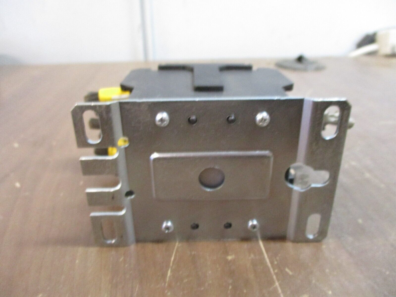 Cutler-Hammer Contactor C25DND325 120V Coil 25A Used