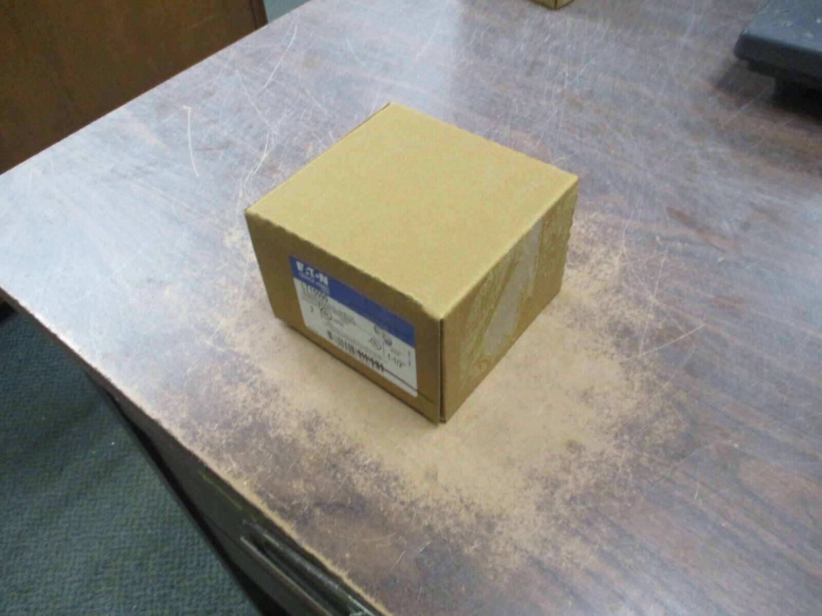 Eaton Crouse-Hinds 90° Angle Male Connector LT15090 Size: 1-1/2" *Box of 2*