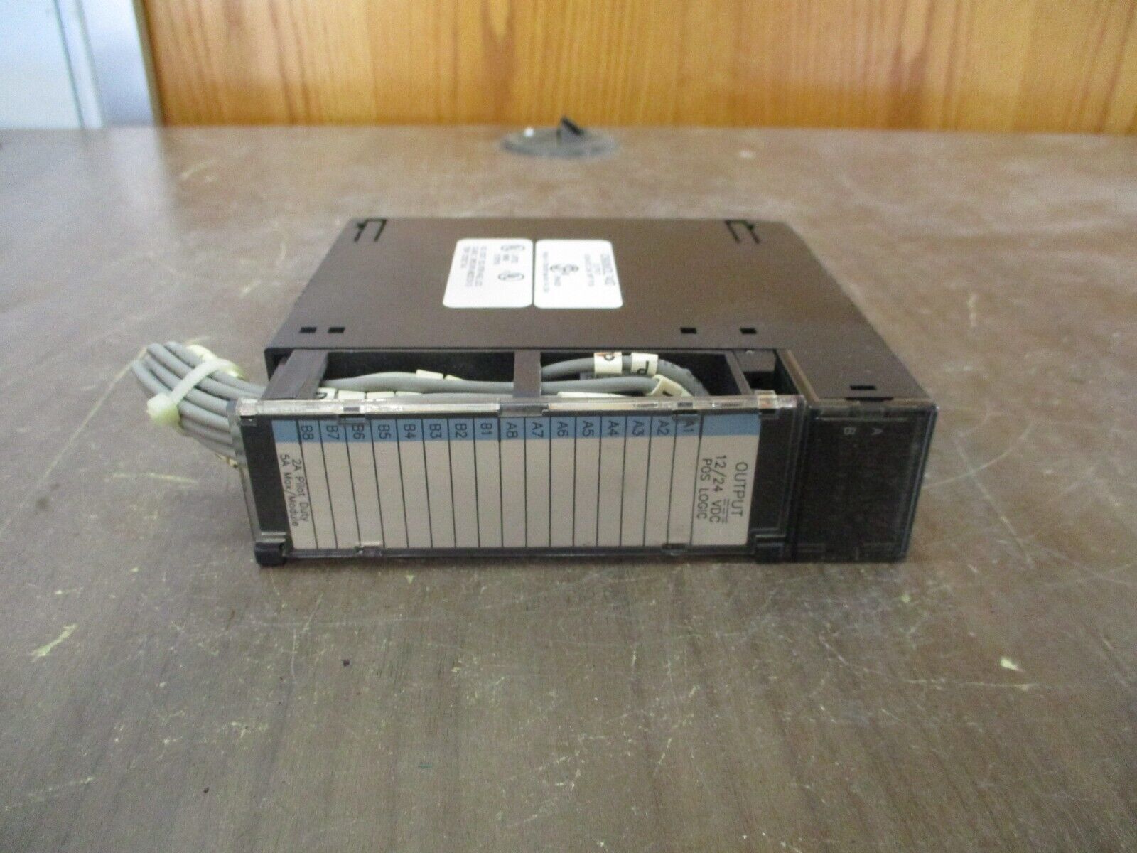 GE Fanuc Output Module IC693MDL740D 12/24VDC 0.5A 16PT POS Used