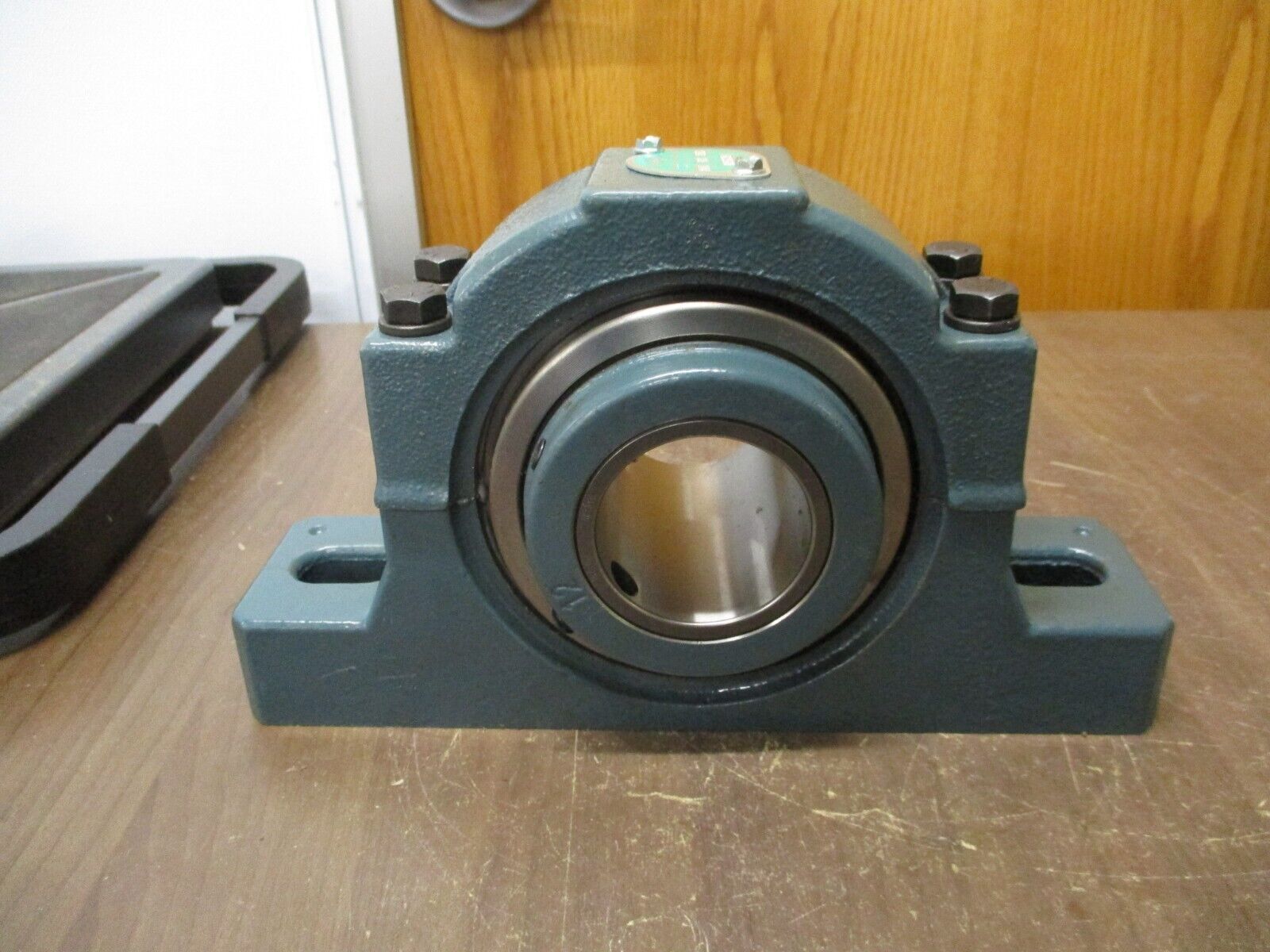 Dodge Double Interlock Pillow Block Bearing 023339 P2B-DI-203R 2-3/16"