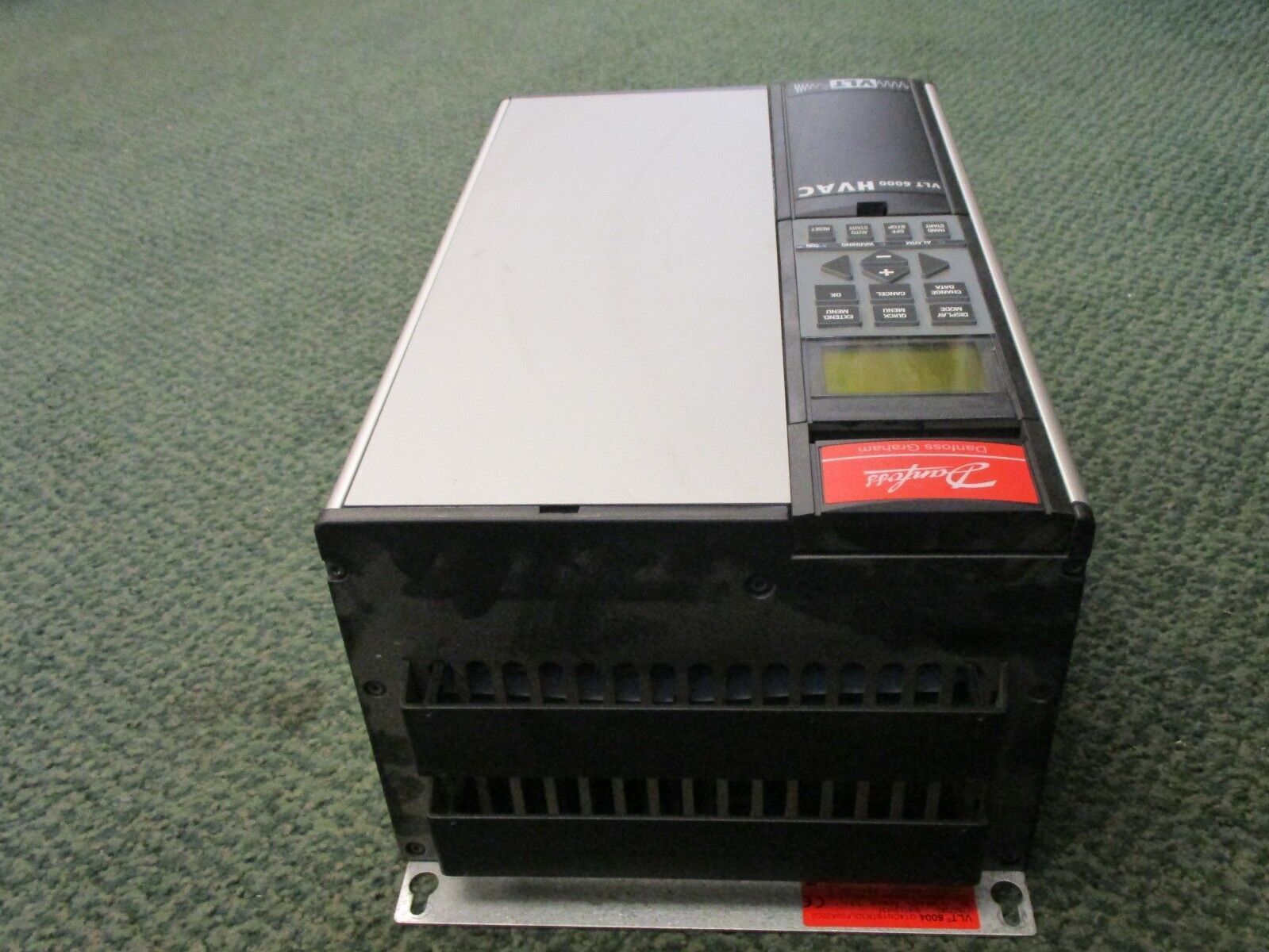 Danfoss VLT 6004 AC Drive 175Z7282 3HP Used