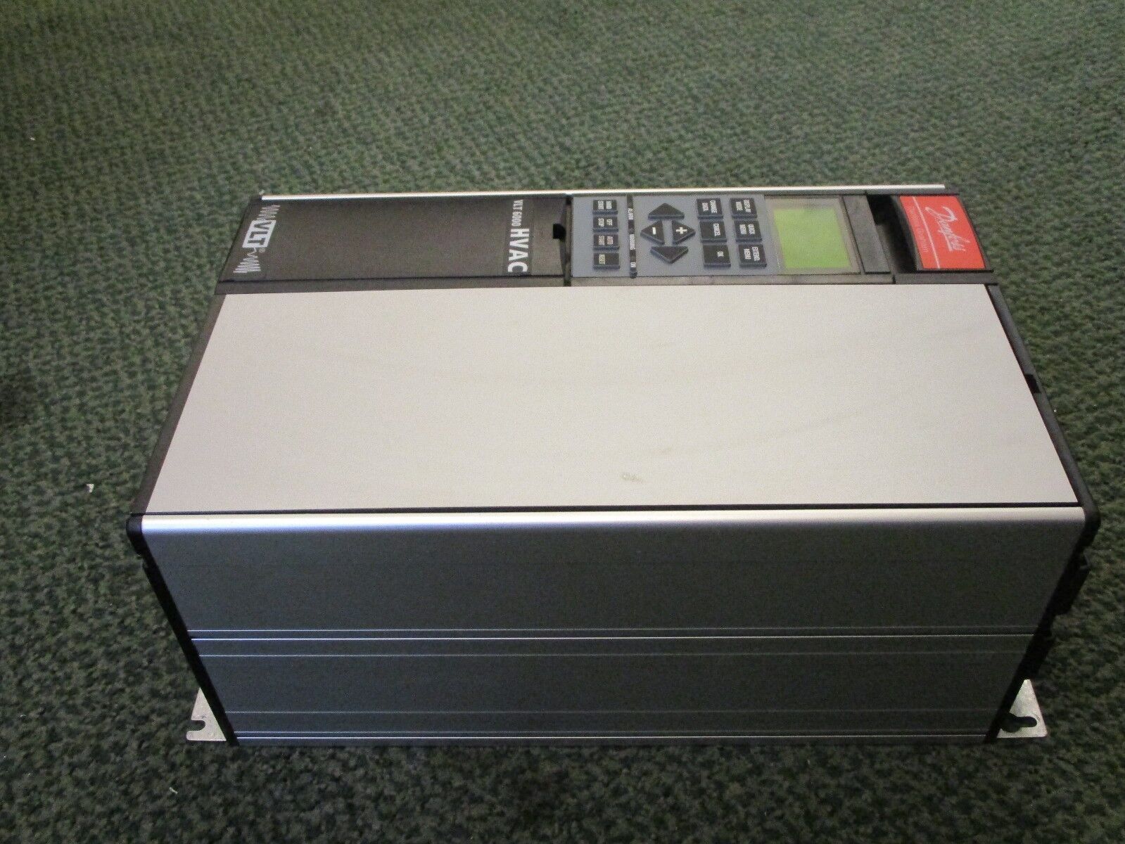 Danfoss VLT 6004 AC Drive 175Z7282 3HP Used