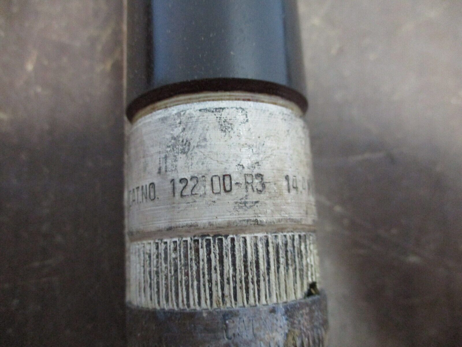 S&C SM-4 Fuse Refill Unit 122100-R3 65E 14.4kV Used