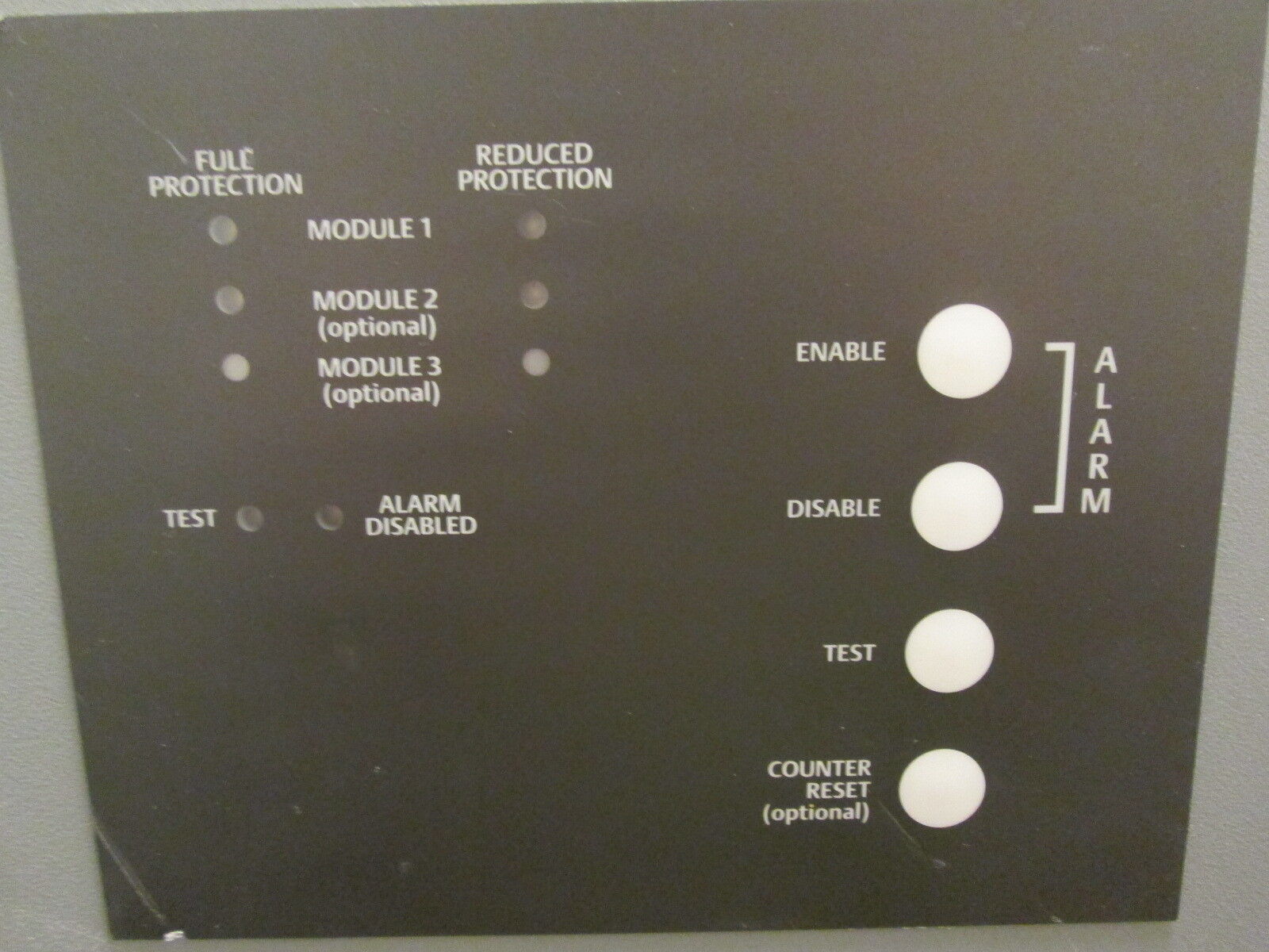 Liebert LM Surge Suppressor LM100120YANSE 120/208V 3Ph 4W Used