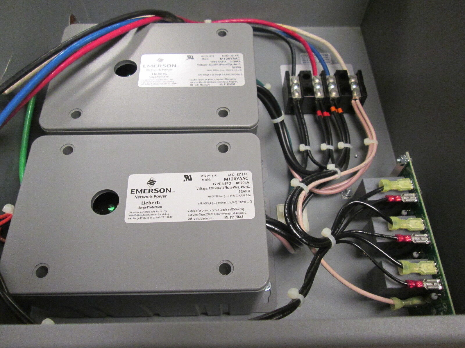 Liebert LM Surge Suppressor LM100120YANSE 120/208V 3Ph 4W Used