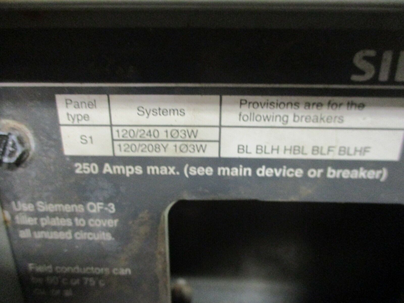 Siemens Main Lug Circuit Breaker Panel S1A30ML125CTS 125A Max 120/240V 1Ph 3W