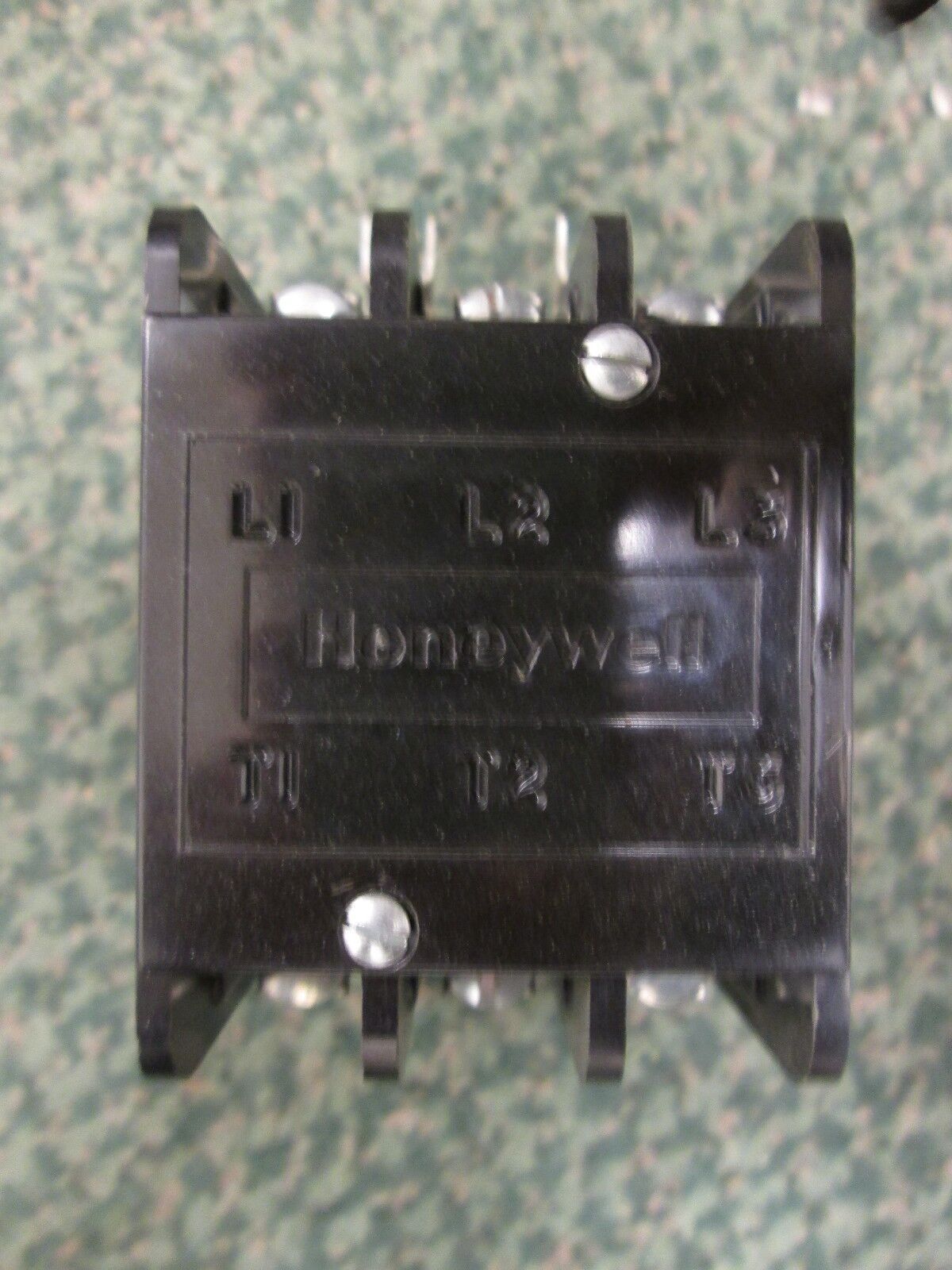 Honeywell Contactor R8212Q 1009 3P 24V New Surplus