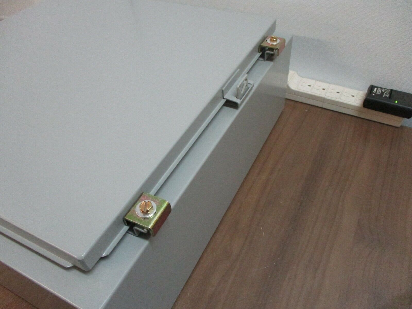 Circle AW Control Panel Enclosure 20206-12 Size: 20x20x6" Type 12 New Surplus