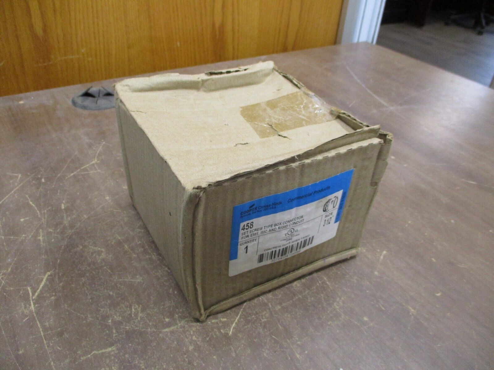 Cooper Crouse-Hinds Set Screw Box Connector 458 For EMT, IMC, Rigid Conduit