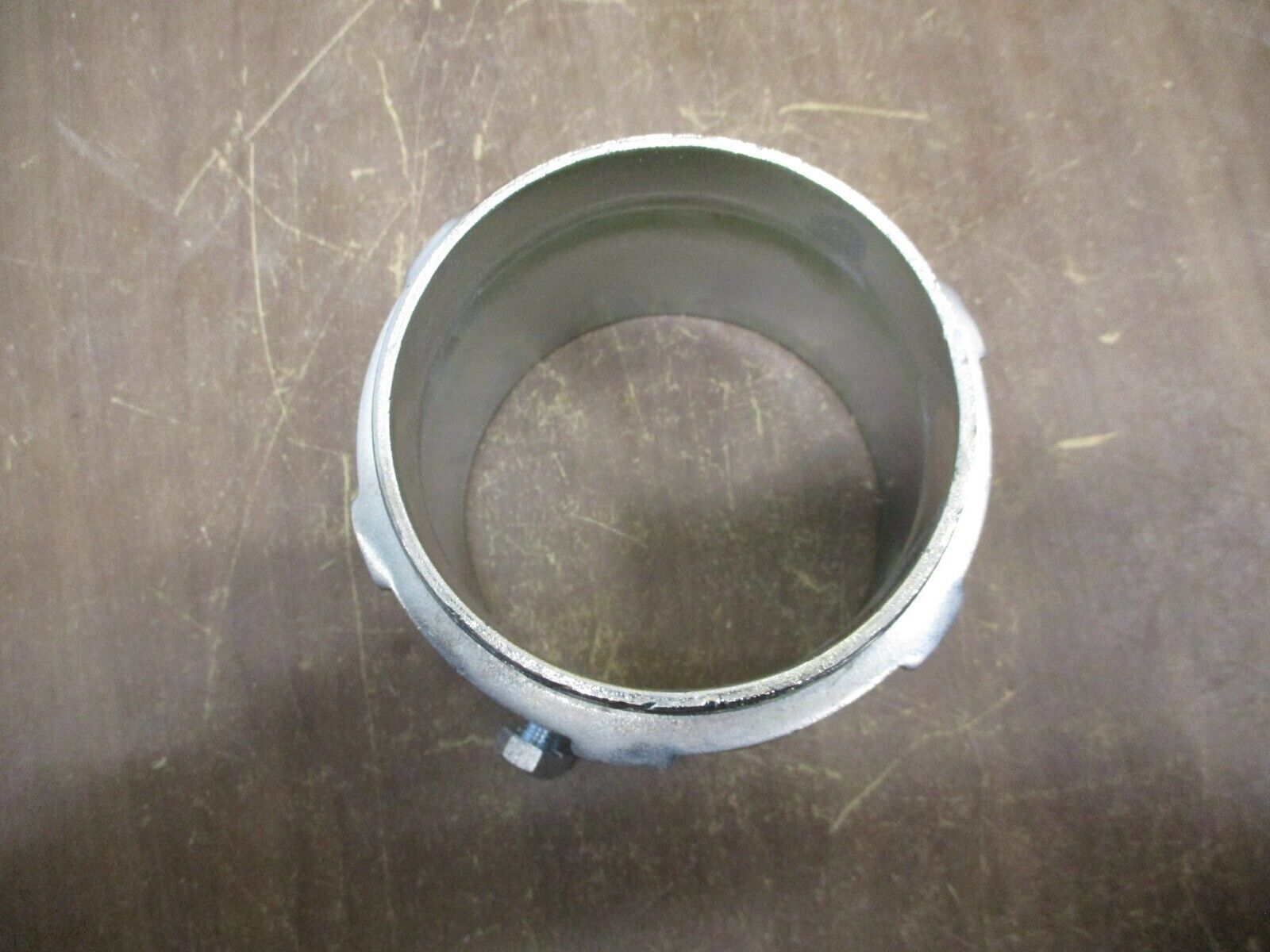 Cooper Crouse-Hinds Set Screw Box Connector 458 For EMT, IMC, Rigid Conduit