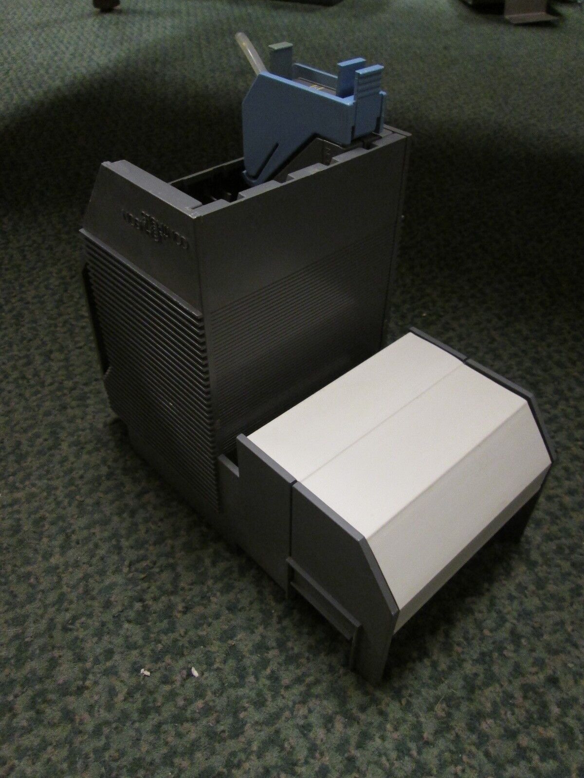 Johnson Controls / Metasys Function Module AS-FMK100-0 (1) IAP101 Used