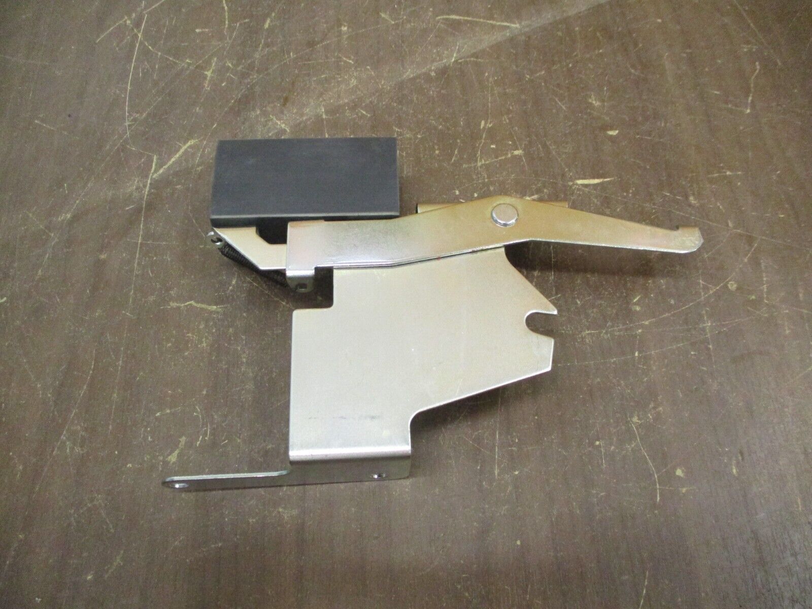 Square D Electrical Interlock Kit EIK1 Ser. F05 1 N.O. 1 N.C. New Surplus