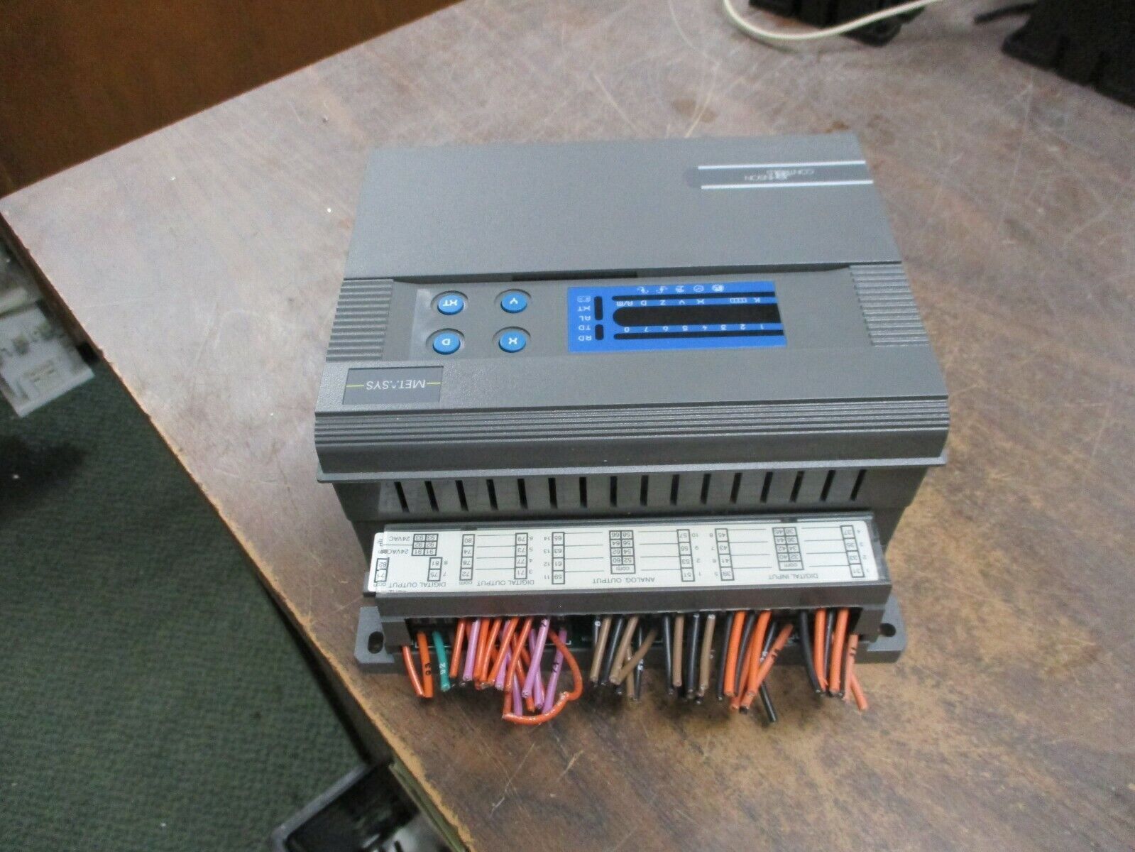 Johnson Controls / Metasys Controller, DX-9100-8454, 24VAC, Used