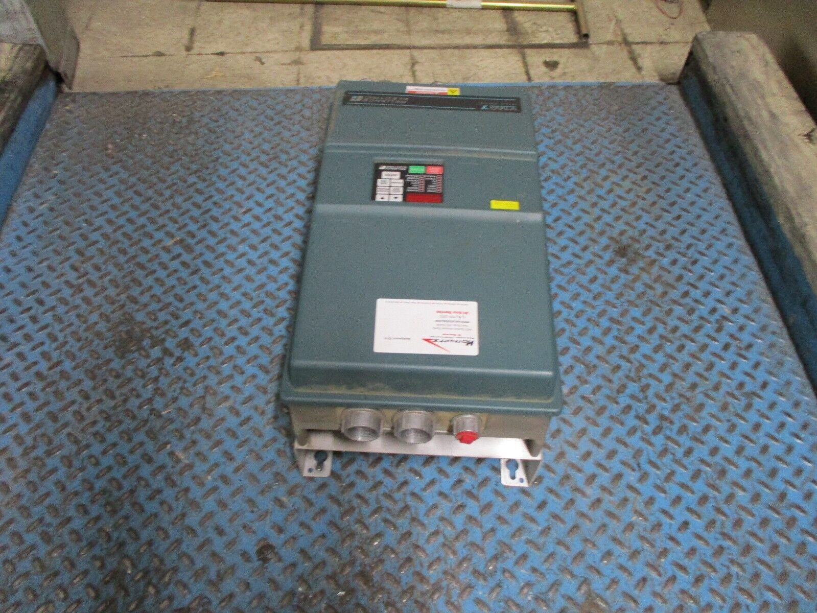 Reliance VTAC 7 GV3000/SE AC Drive 30V4260 30HP Used