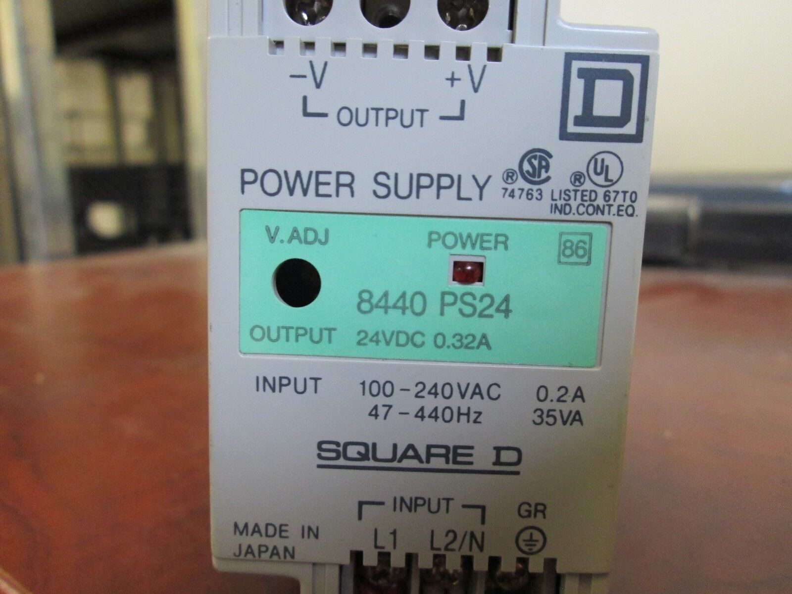 Square D Power Supply 8440 PS24 Output:24VDC .32A Input:100-240VAC .2A 47-440Hz