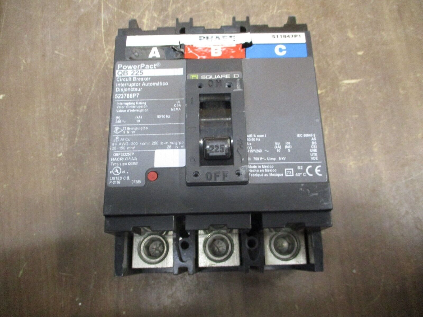 Square D PowerPact QB225 Circuit Breaker QBP32225TP 225A 240V 3P Used