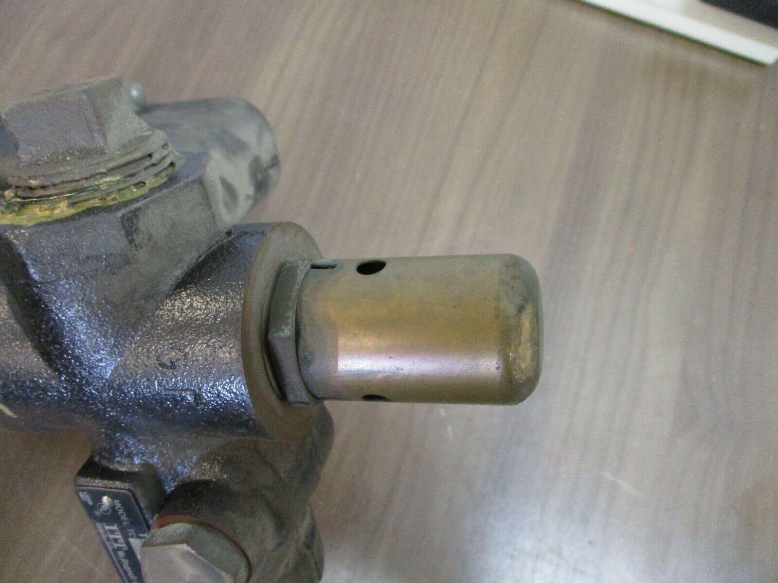 ITT Low Water Cut-Off 63M 115-230V 60Hz w/ Type 2M Switch Used