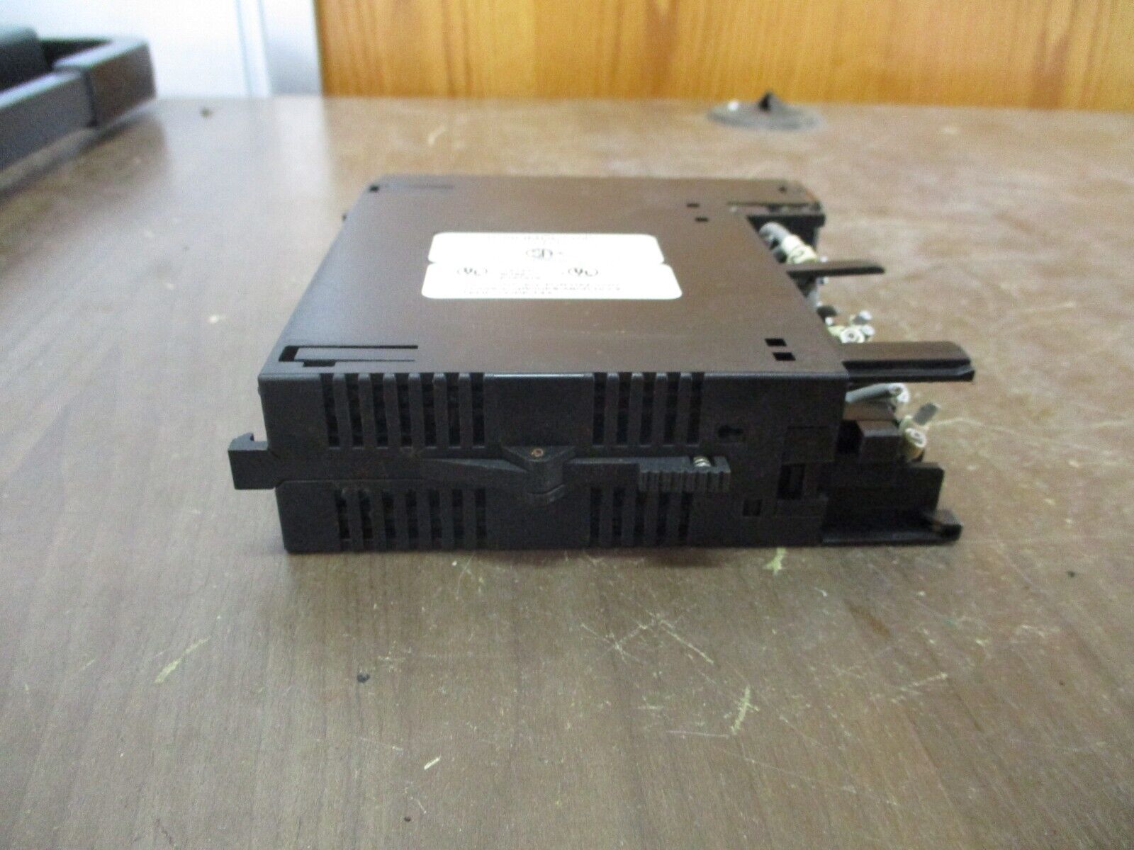 GE Fanuc Output Module IC693MDL740D 12/24VDC 0.5A 16PT POS *No Terminal Cover*