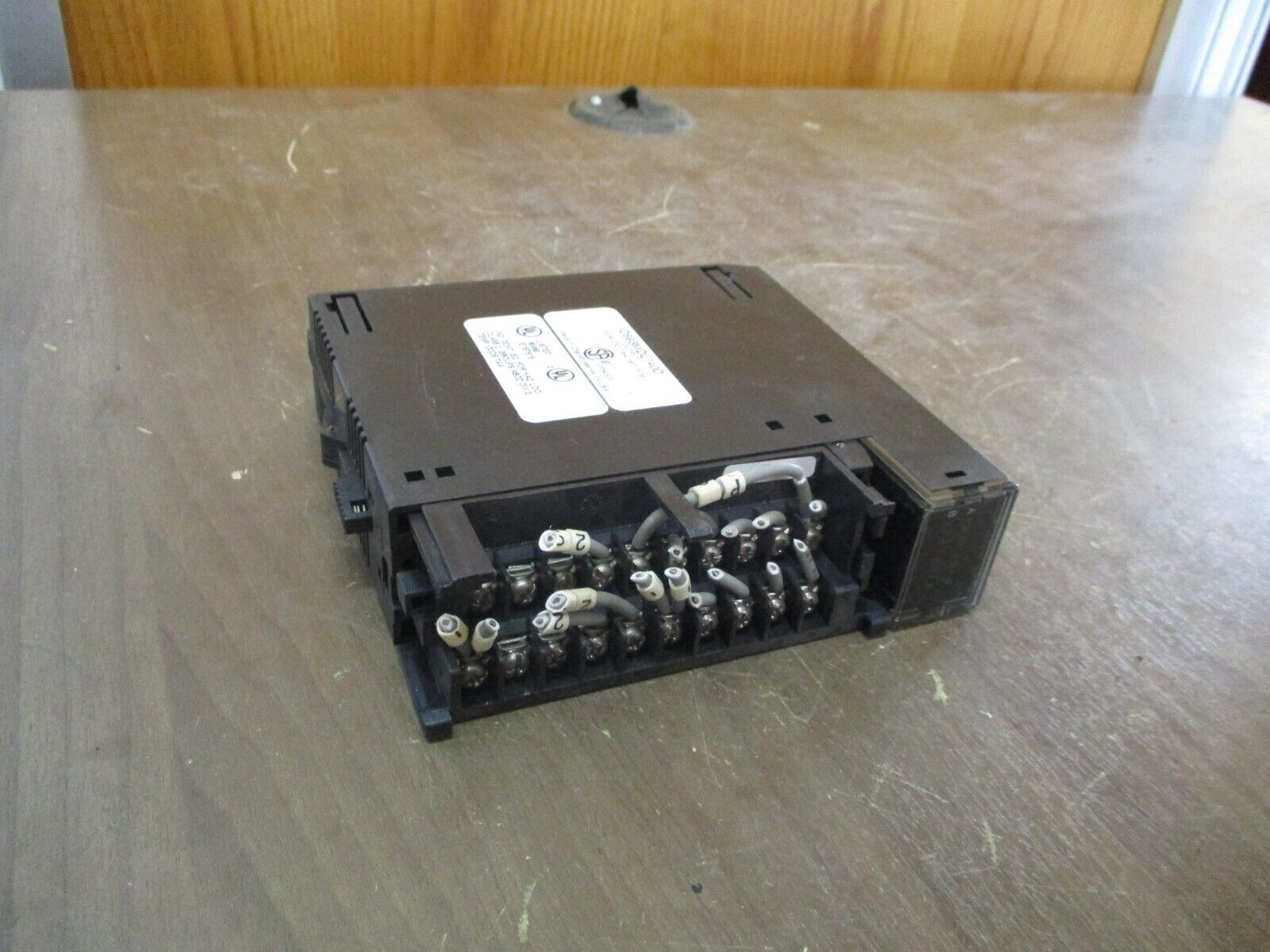 GE Fanuc Output Module IC693MDL740D 12/24VDC 0.5A 16PT POS *No Terminal Cover*