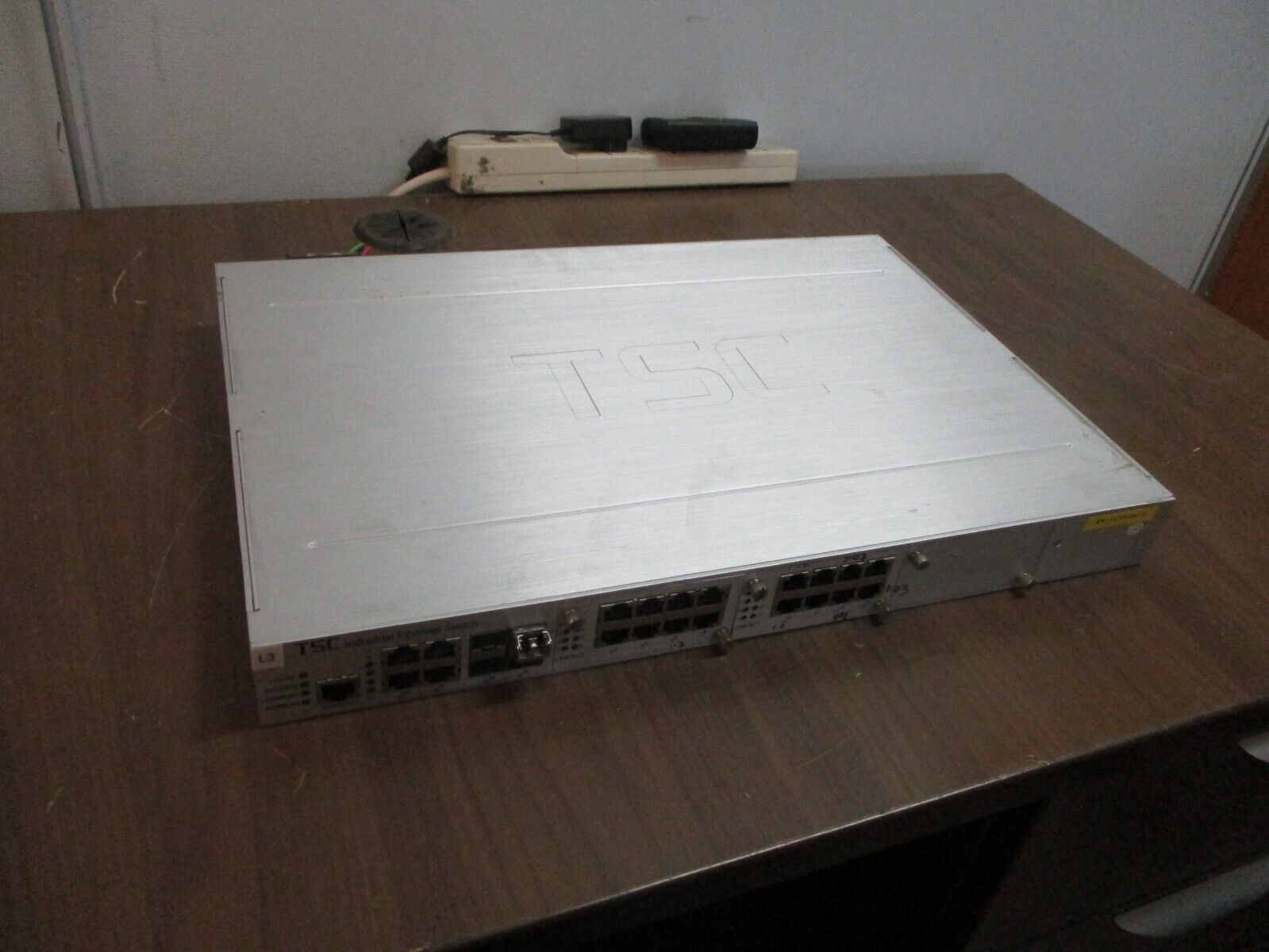 TSC Industrial Ethernet Switch P+33-4GX-16TX 18-36VDC Used