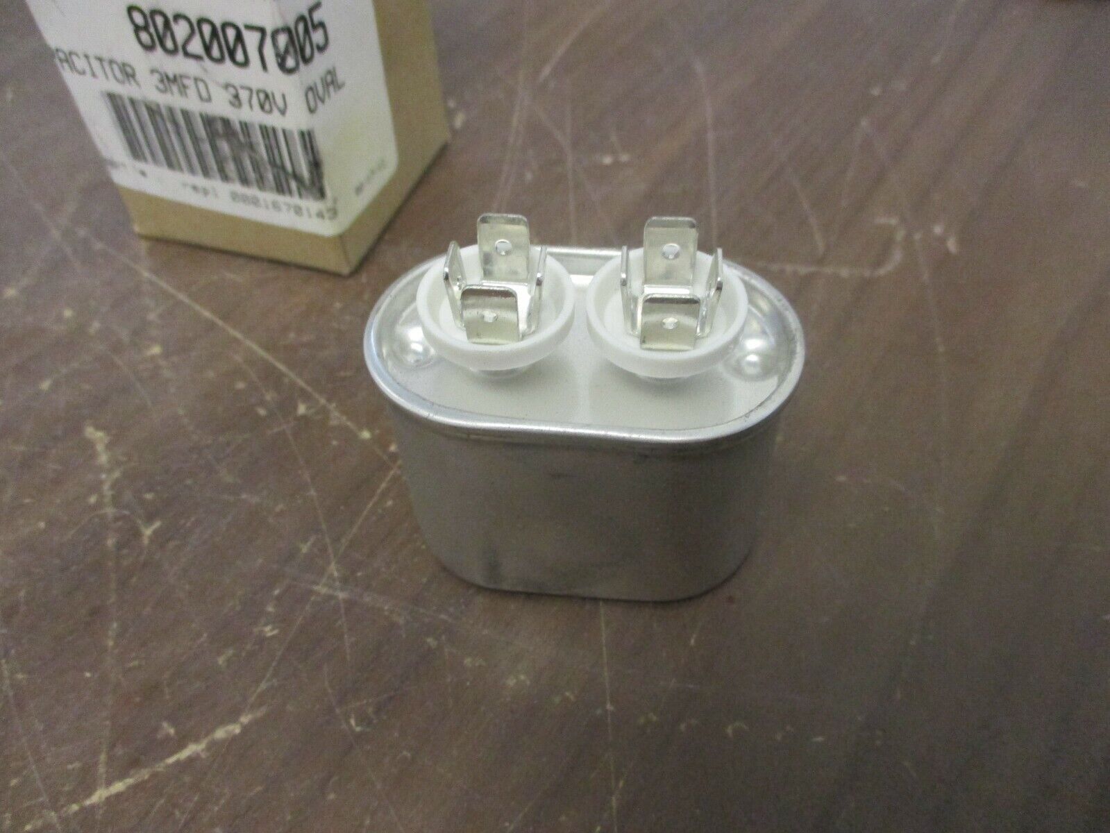 Aerovox Capacitor Z50P3703M10 3uF 370V 50/60Hz New Surplus