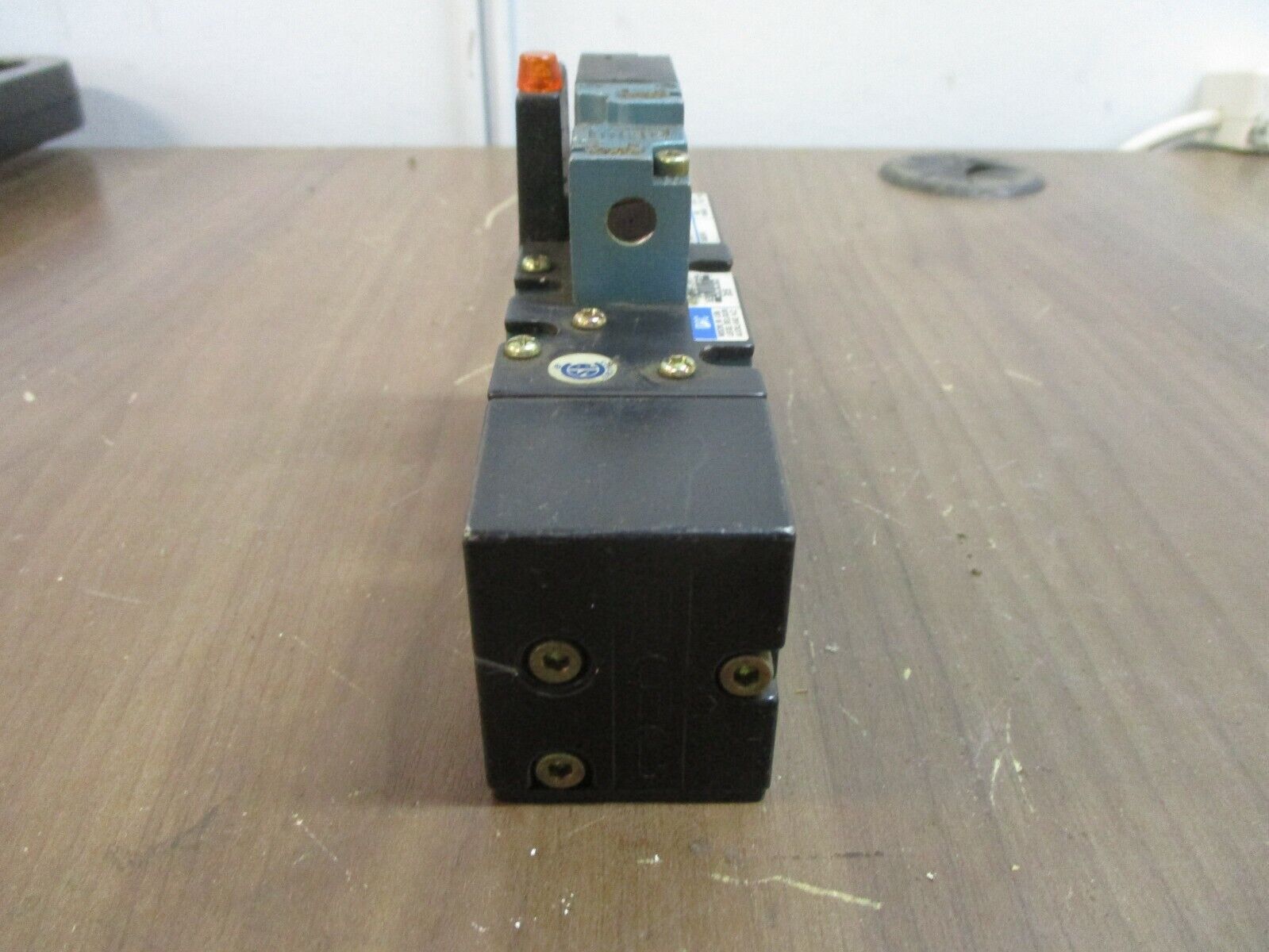 MAC Solenoid Valve MV-P1A-AADA-DM-DJAP-1D 20-120PSI Used
