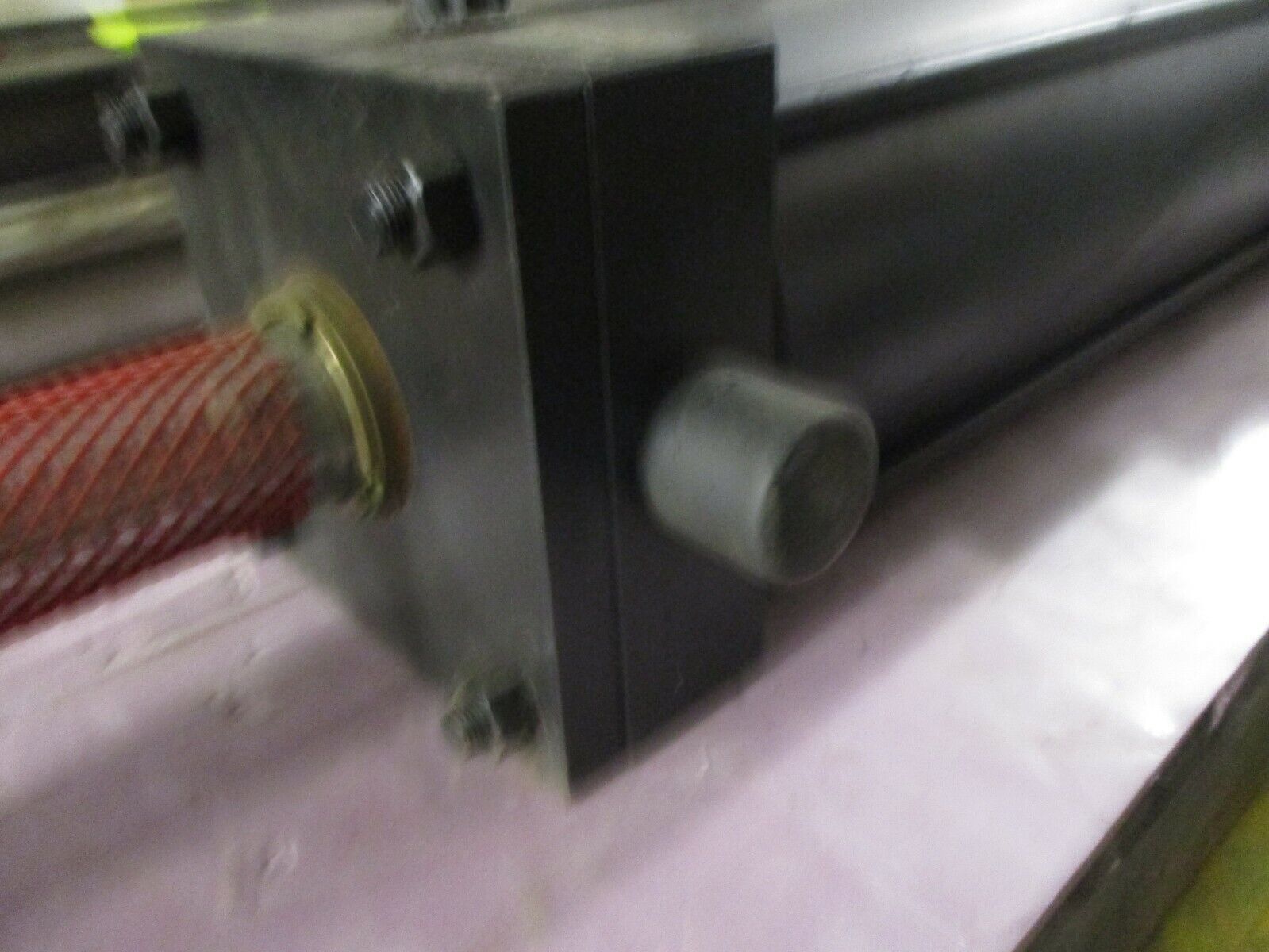 RWC Air Cylinder 889104101 250PSI Used