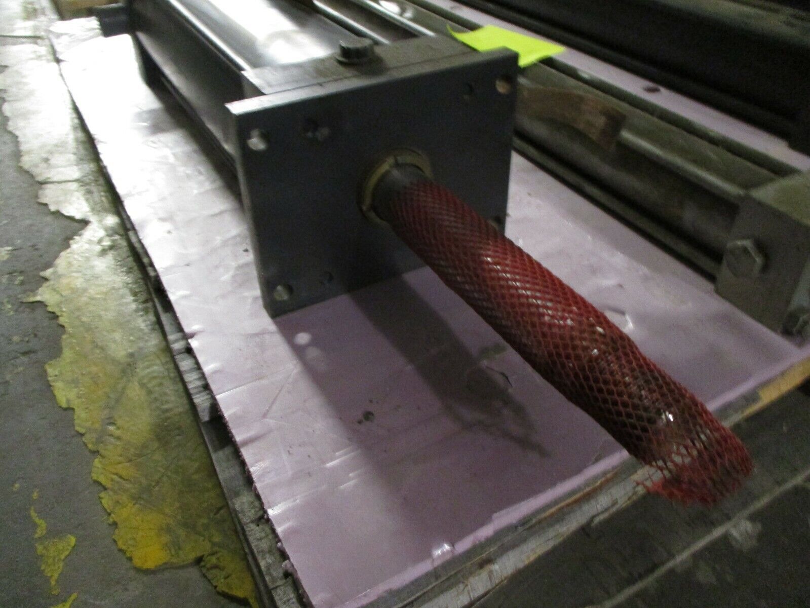 RWC Air Cylinder 889104101 250PSI Used