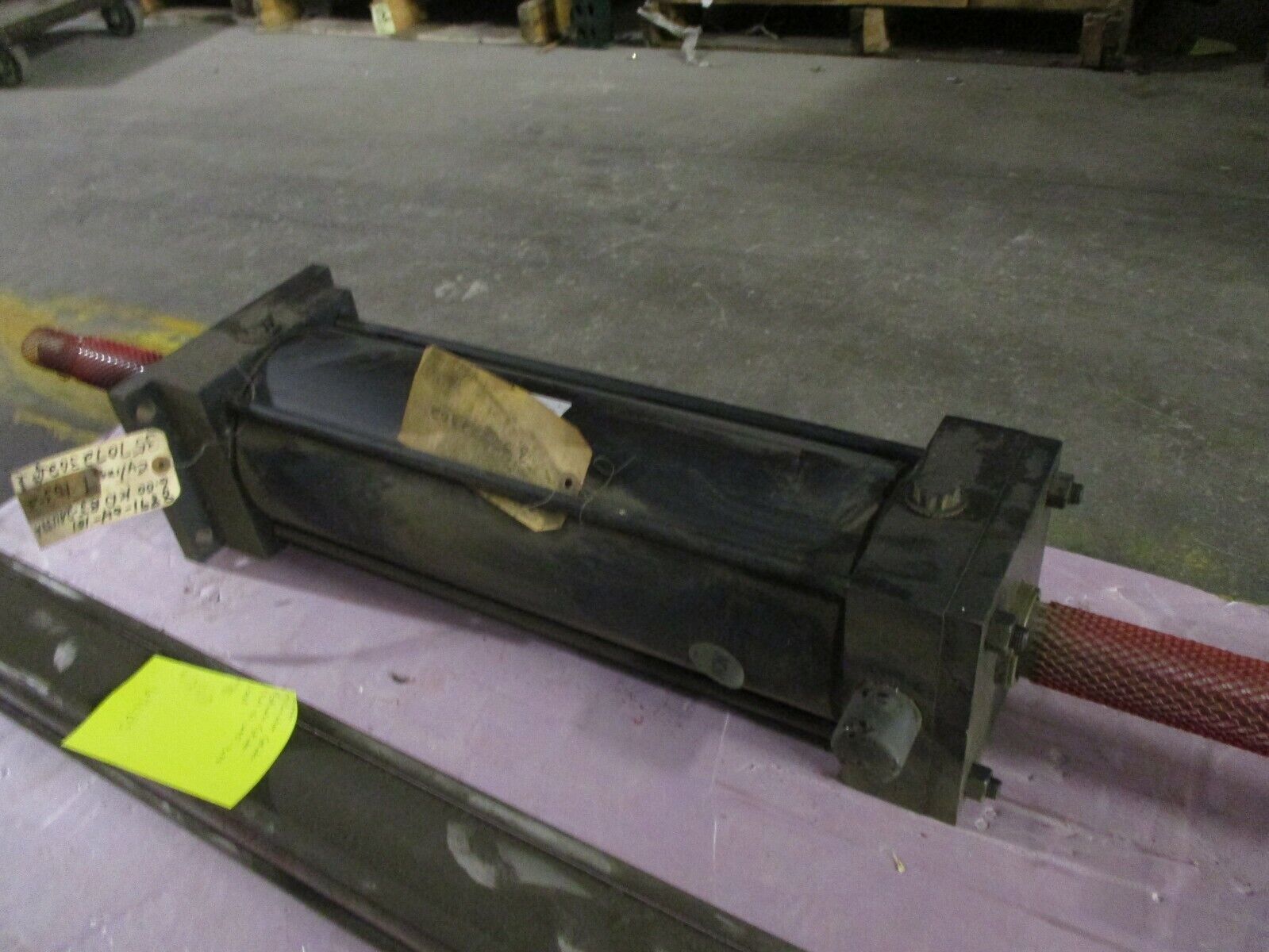 RWC Air Cylinder 889104101 250PSI Used