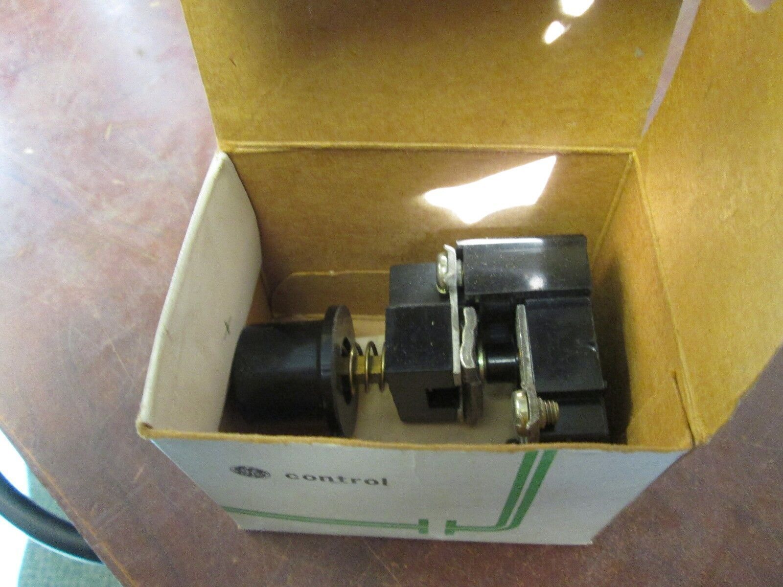 GE Pushbutton Unit 2236024G005 New Surplus