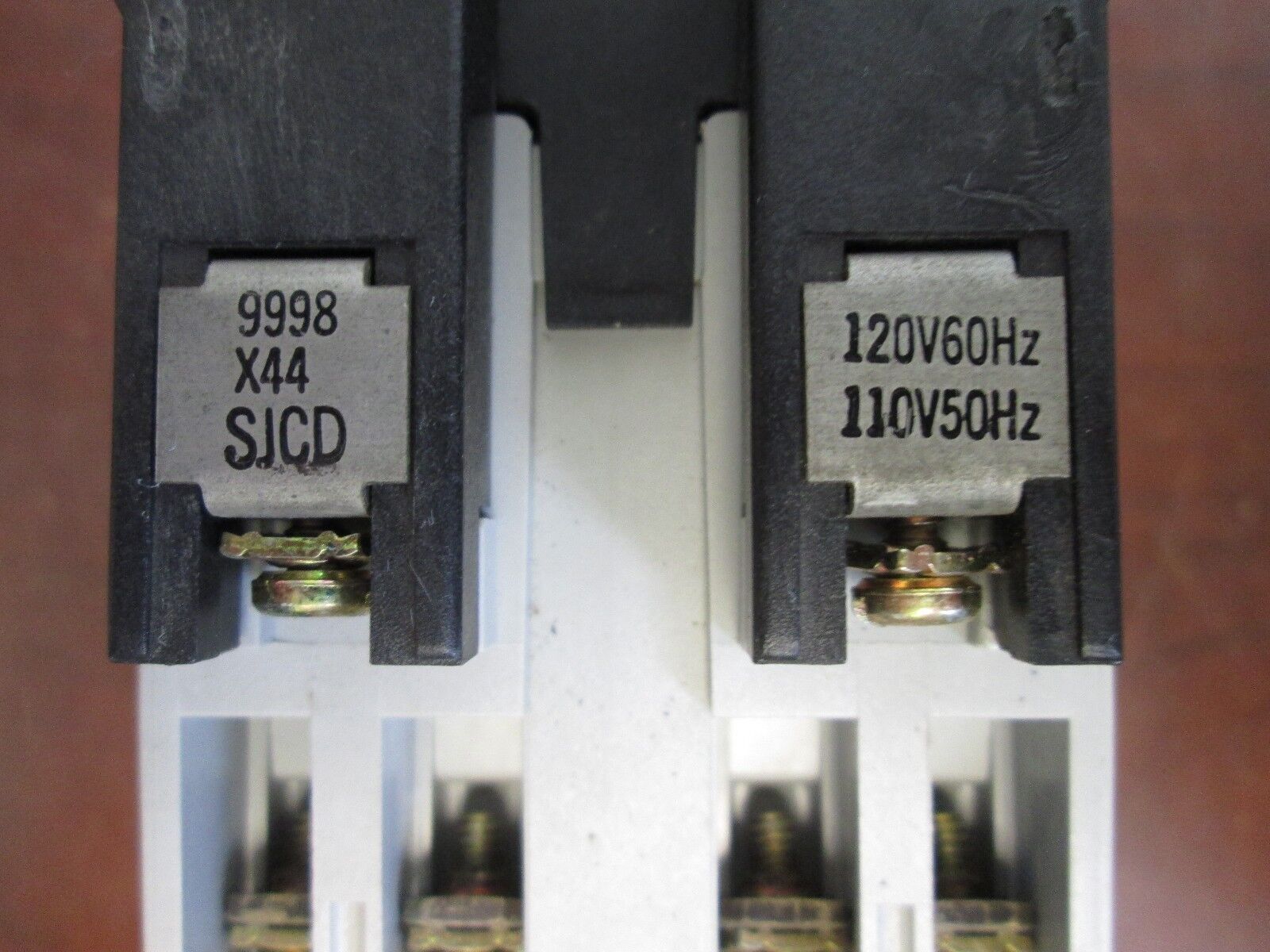 Square D Timing Relay 8501XTE1 Range: .2-60 Sec 120V Coil Used