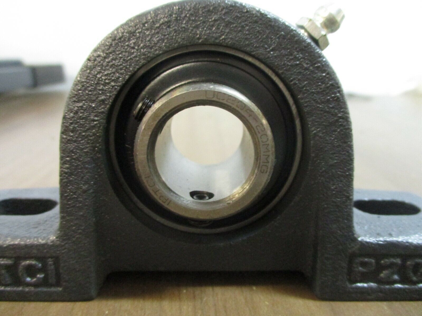 IPTCI Pillow Block Bearing P204 *No Box* New Surplus