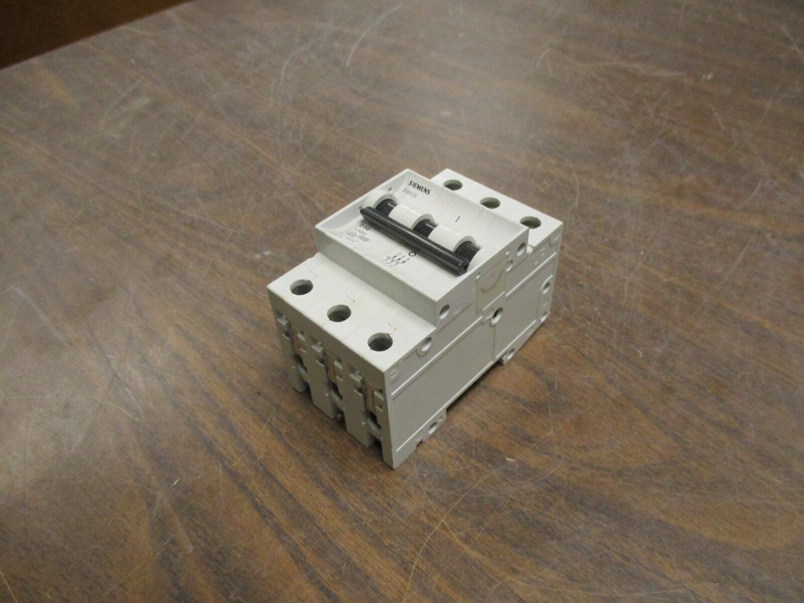 Siemens Circuit Breaker 55X23 D50 50A 400V 3P Used