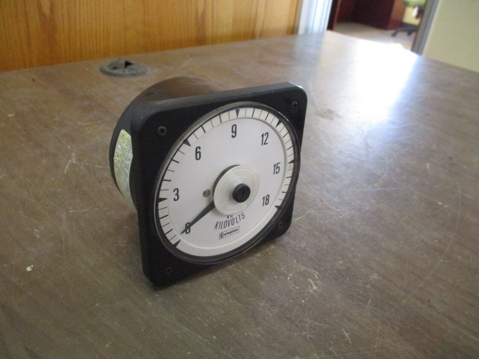 Crompton Kilovolt Meter 077-05GA-PZW4-C6 Range: 0-18kV Used