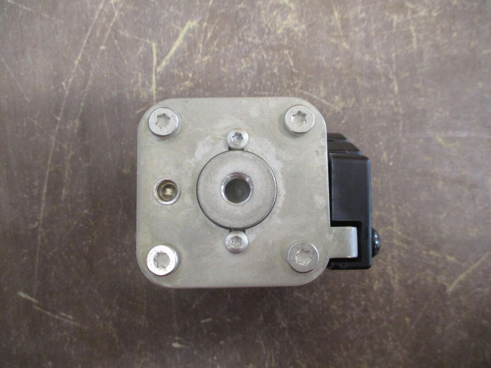 Eaton Bussmann Series Fuse 170M4467 700A 700V Used