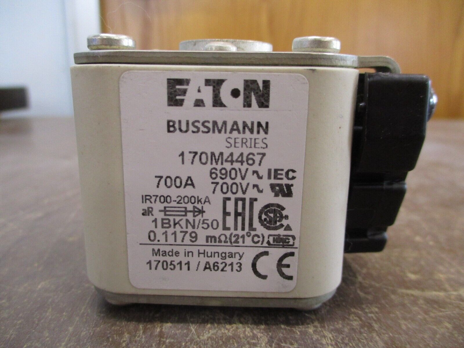 Eaton Bussmann Series Fuse 170M4467 700A 700V Used