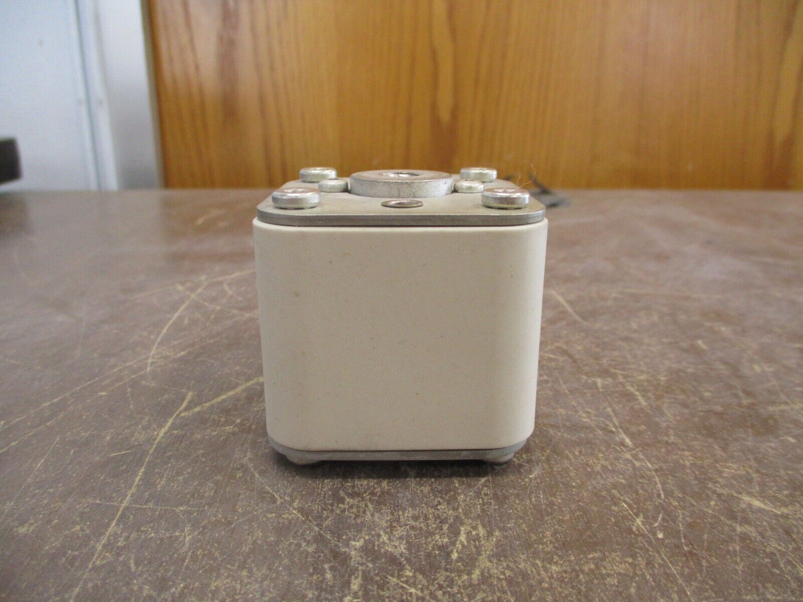 Eaton Bussmann Series Fuse 170M4467 700A 700V Used