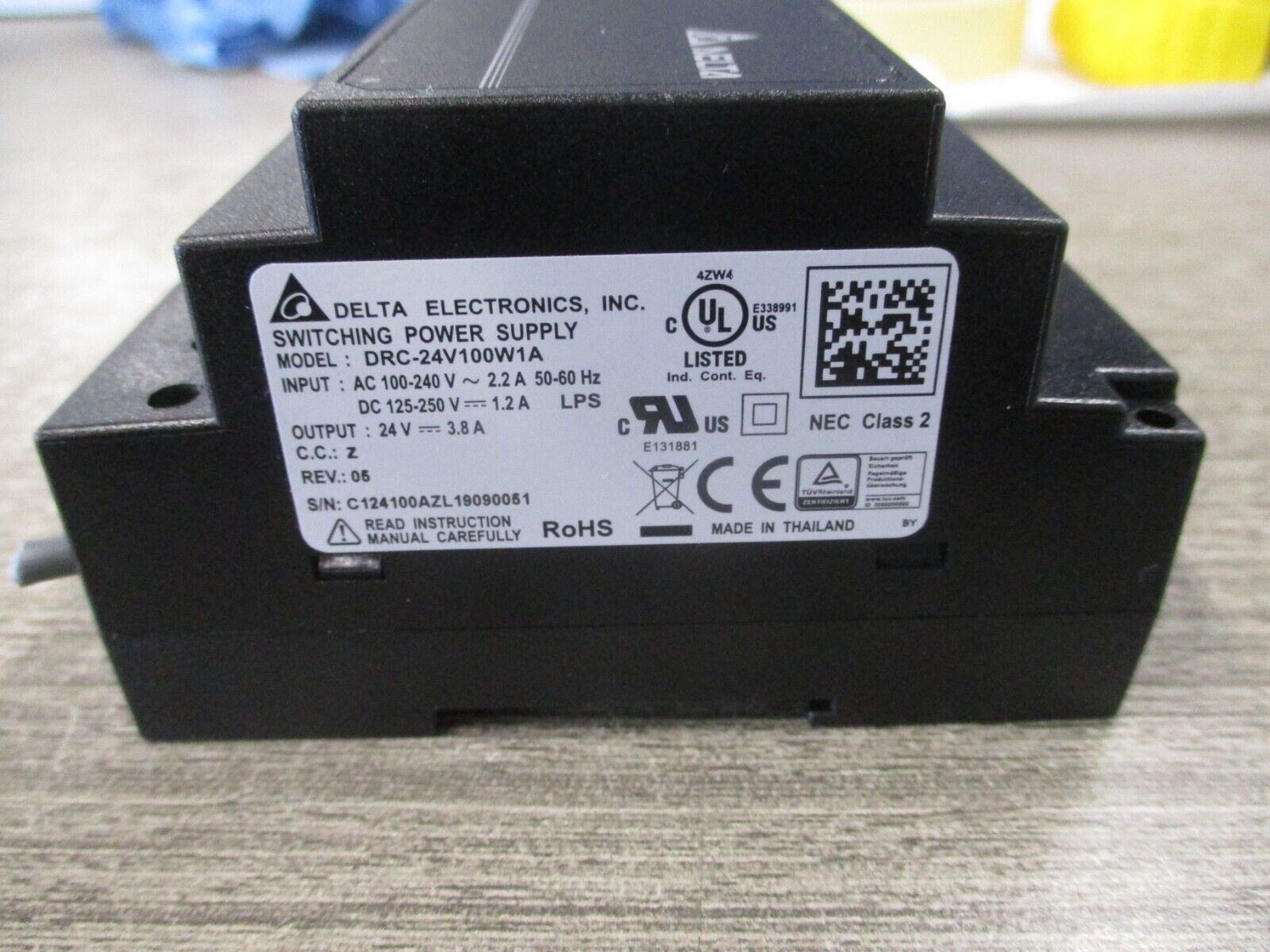 Delta Chrome Switching Power Supply DRC-24V100W1A Rev. 05