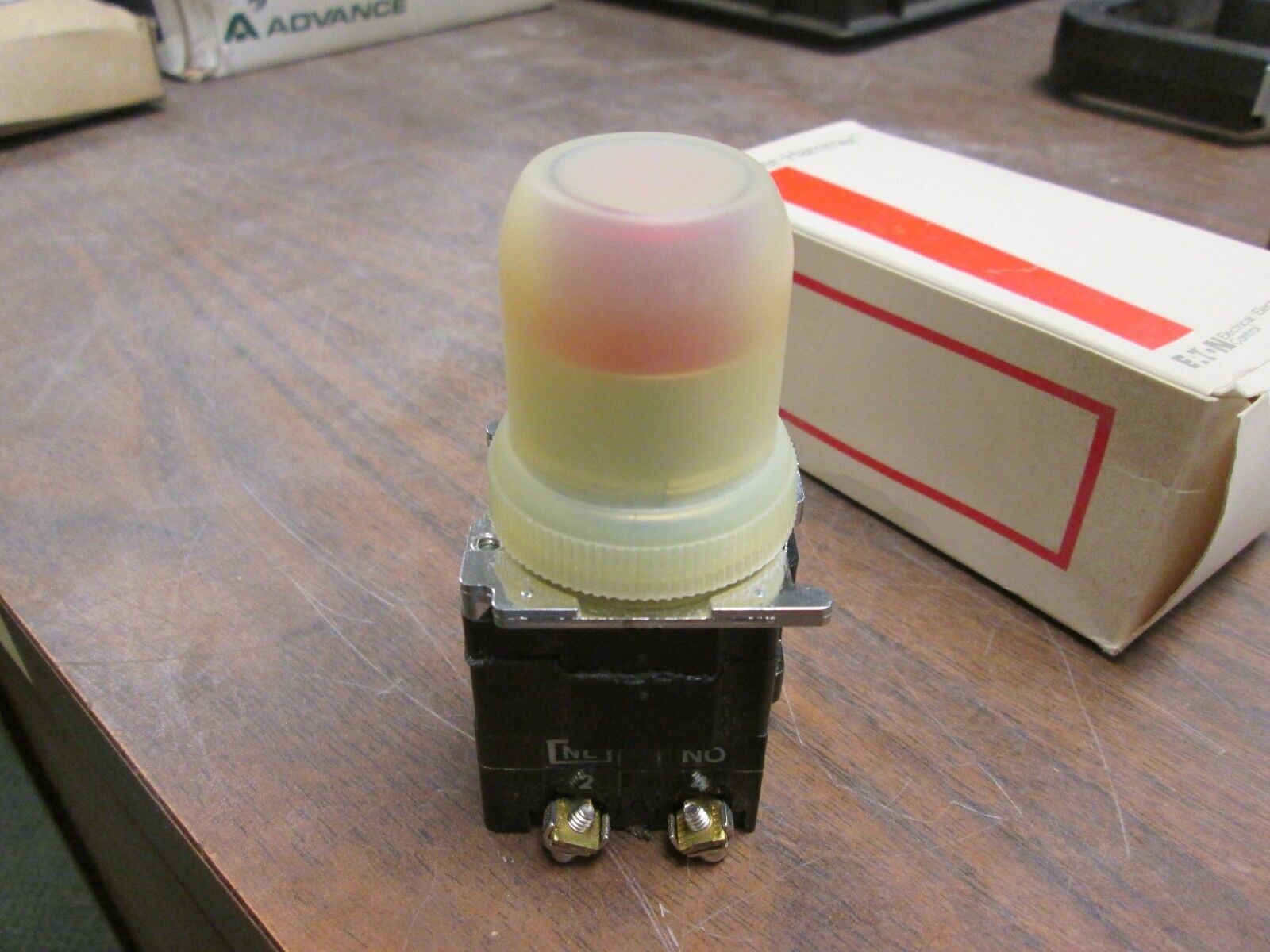 Cutler-Hammer Pretest Light 10250T74NRF Red New Surplus