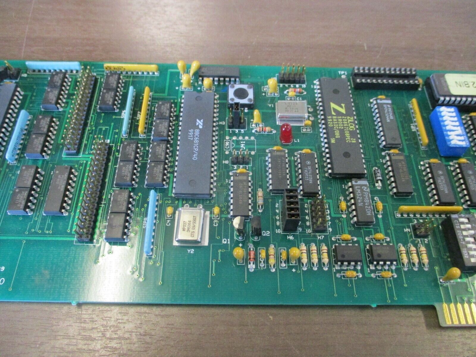 White Control Board DO3-3720-00 Used