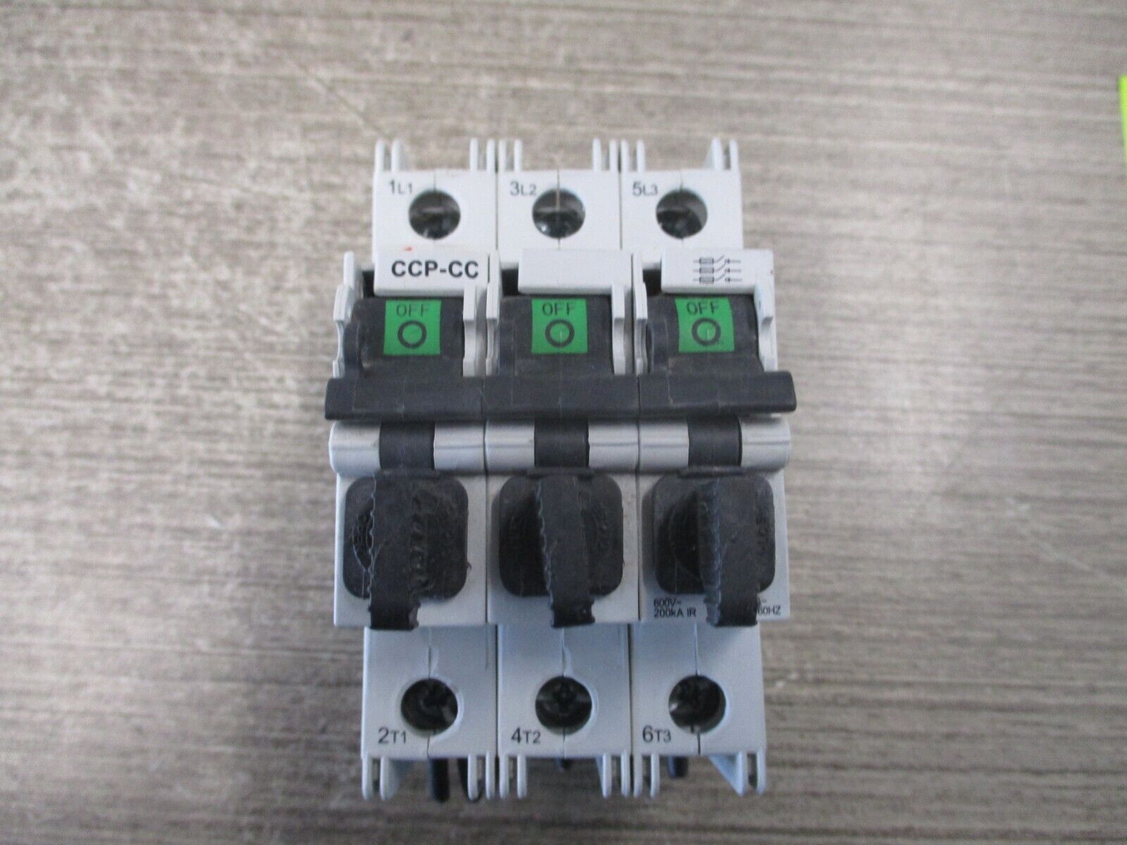 Cooper Bussmann Fusible Disconnect CCP-3-30CC 30A 600V 3P Used