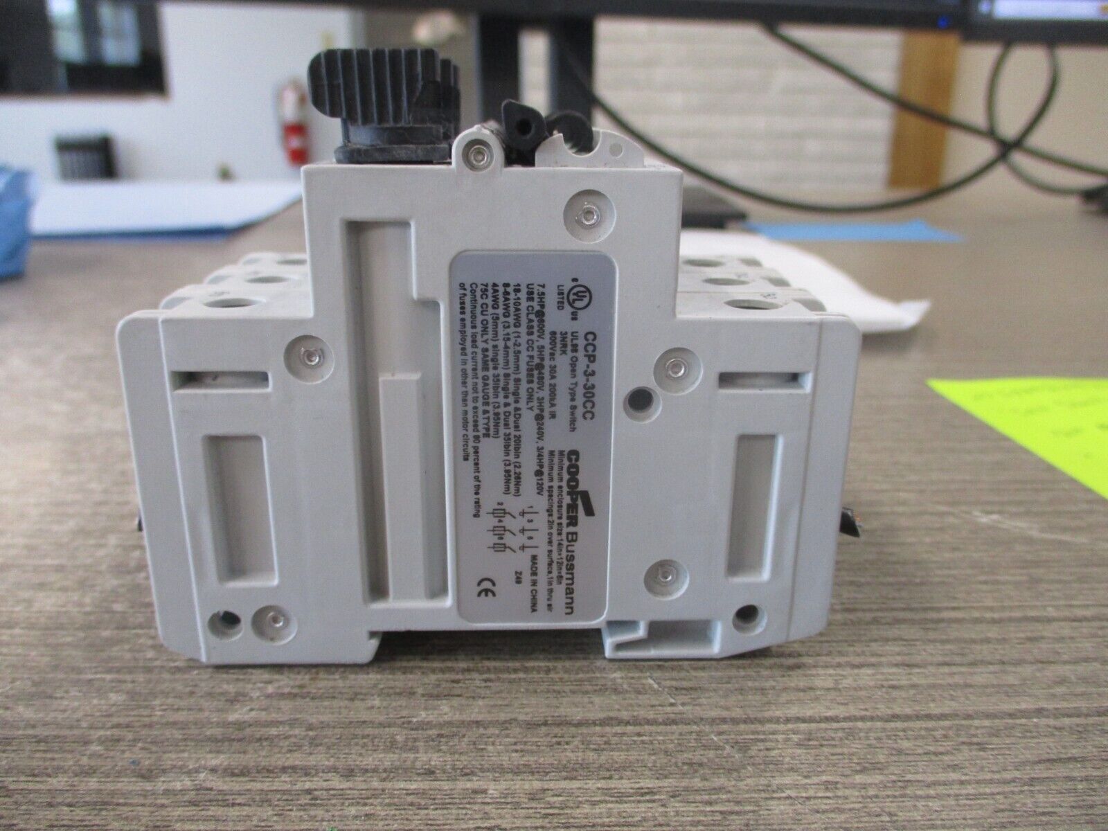 Cooper Bussmann Fusible Disconnect CCP-3-30CC 30A 600V 3P Used