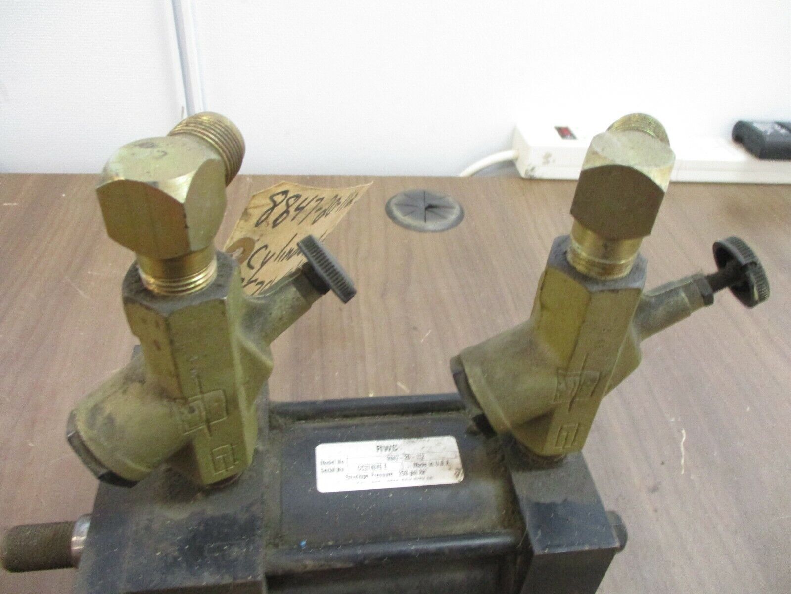 RWC Air Cylinder 8847-20-112 250PSI Used