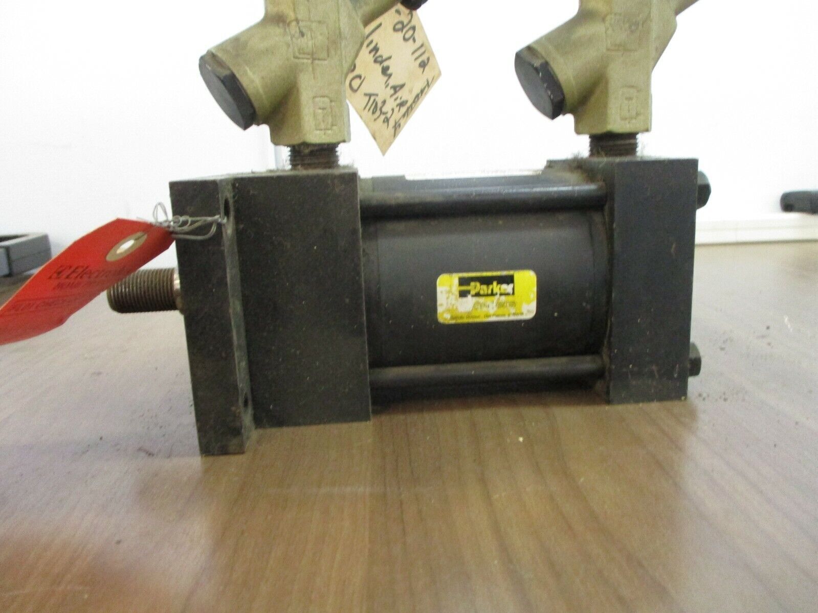 RWC Air Cylinder 8847-20-112 250PSI Used