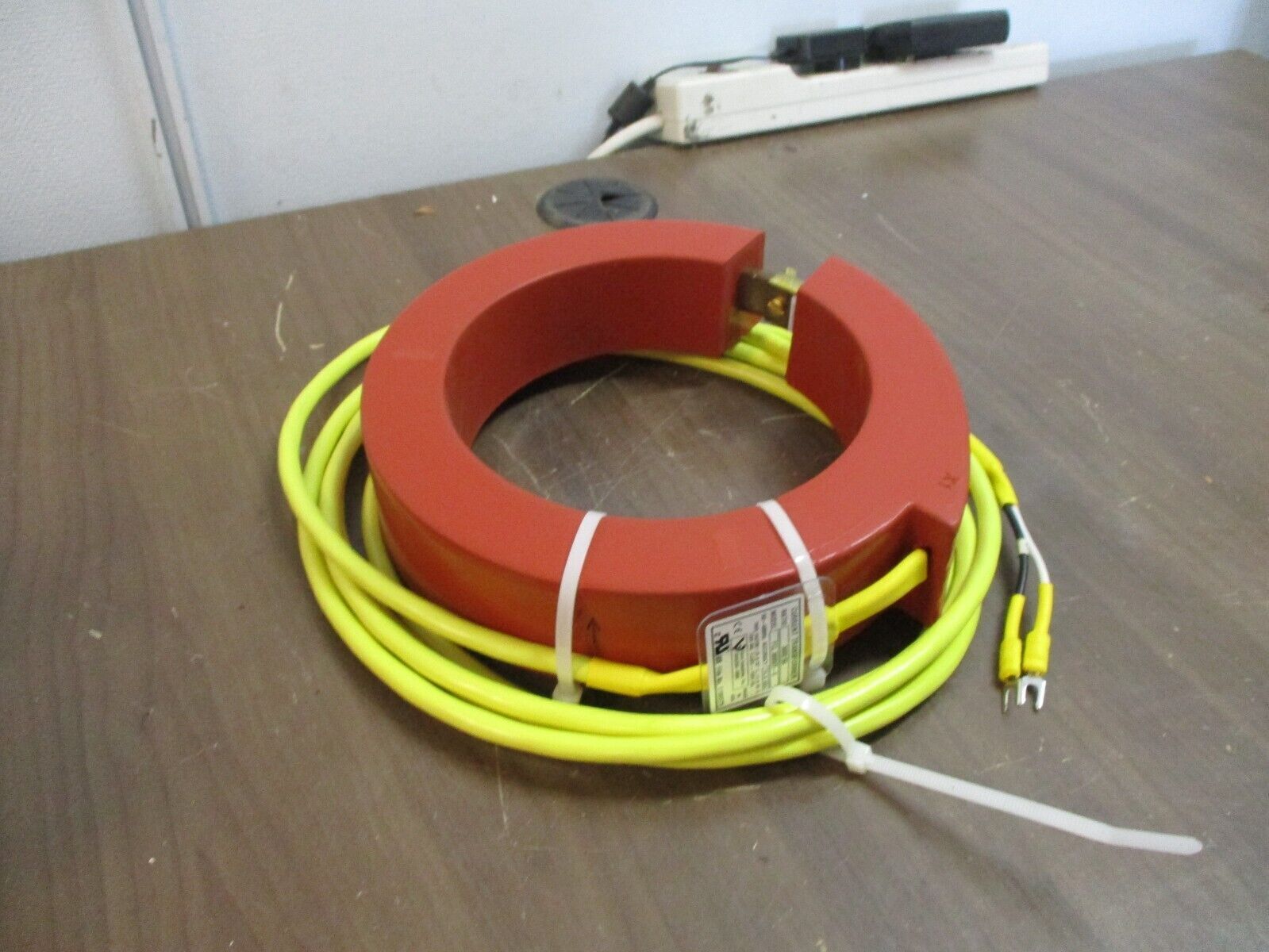 Veris Split-Core Flexible Current Transformer FCL 3000/5-6 Ratio 3000:5A 720V