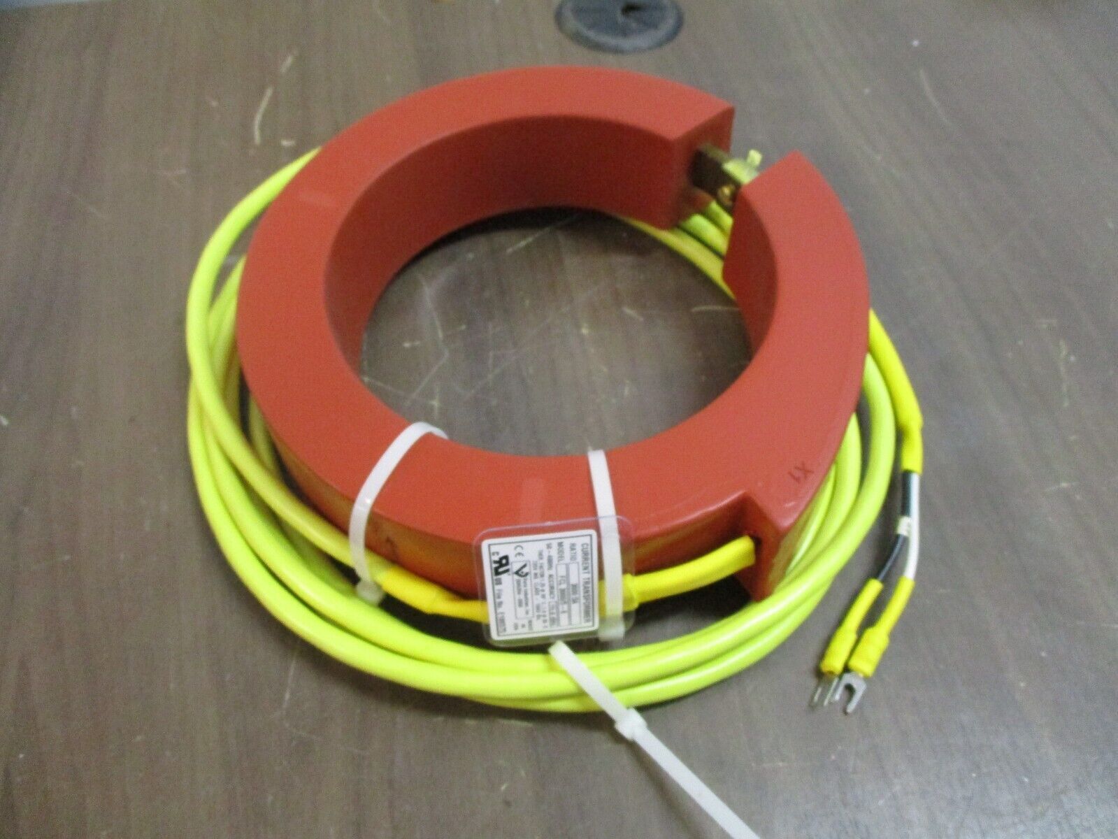 Veris Split-Core Flexible Current Transformer FCL 3000/5-6 Ratio 3000:5A 720V