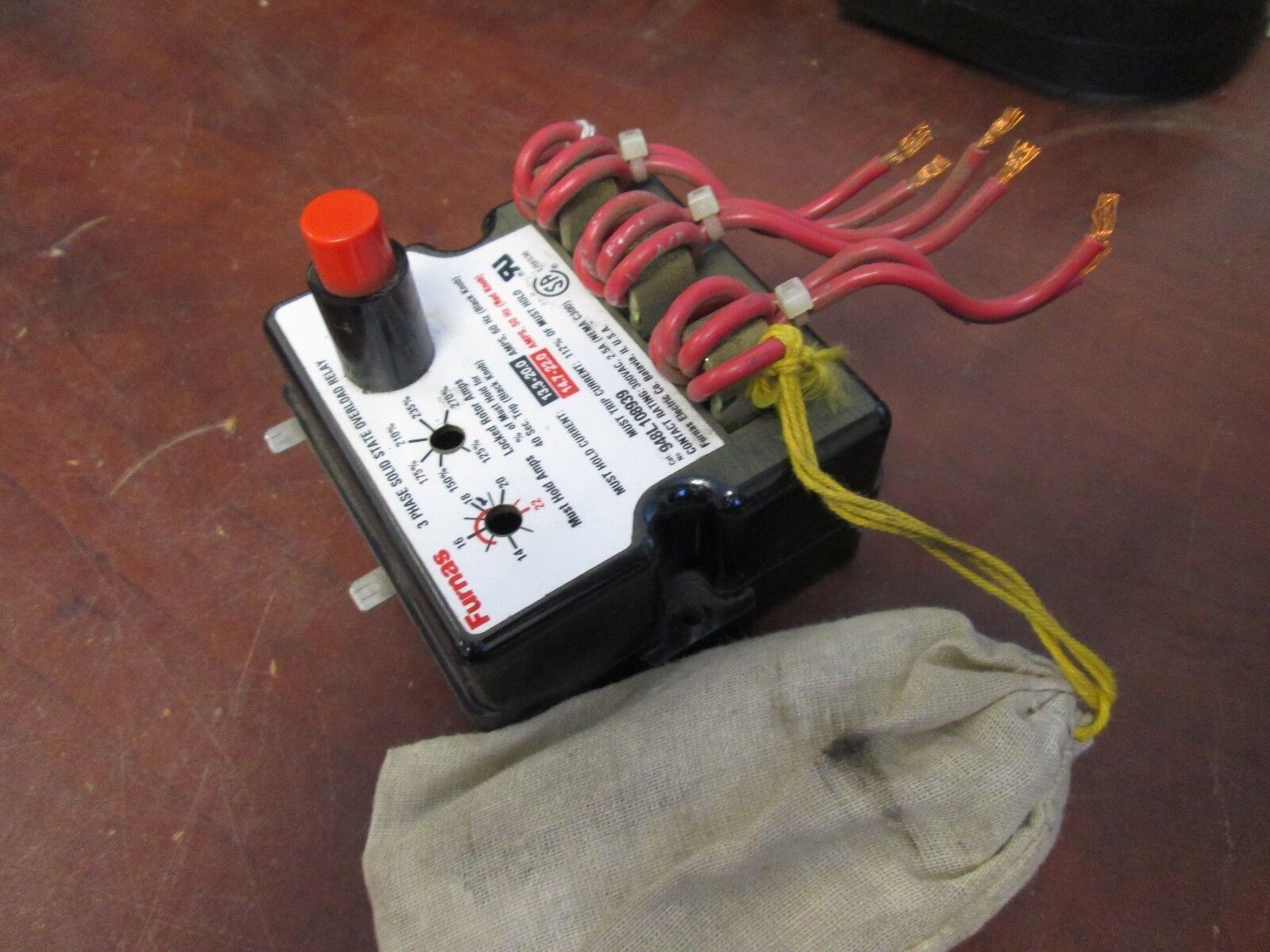 Furnas Solid State Overload 948L108939 Range: 13.3-20A@60Hz 14.7-22A@50Hz Used
