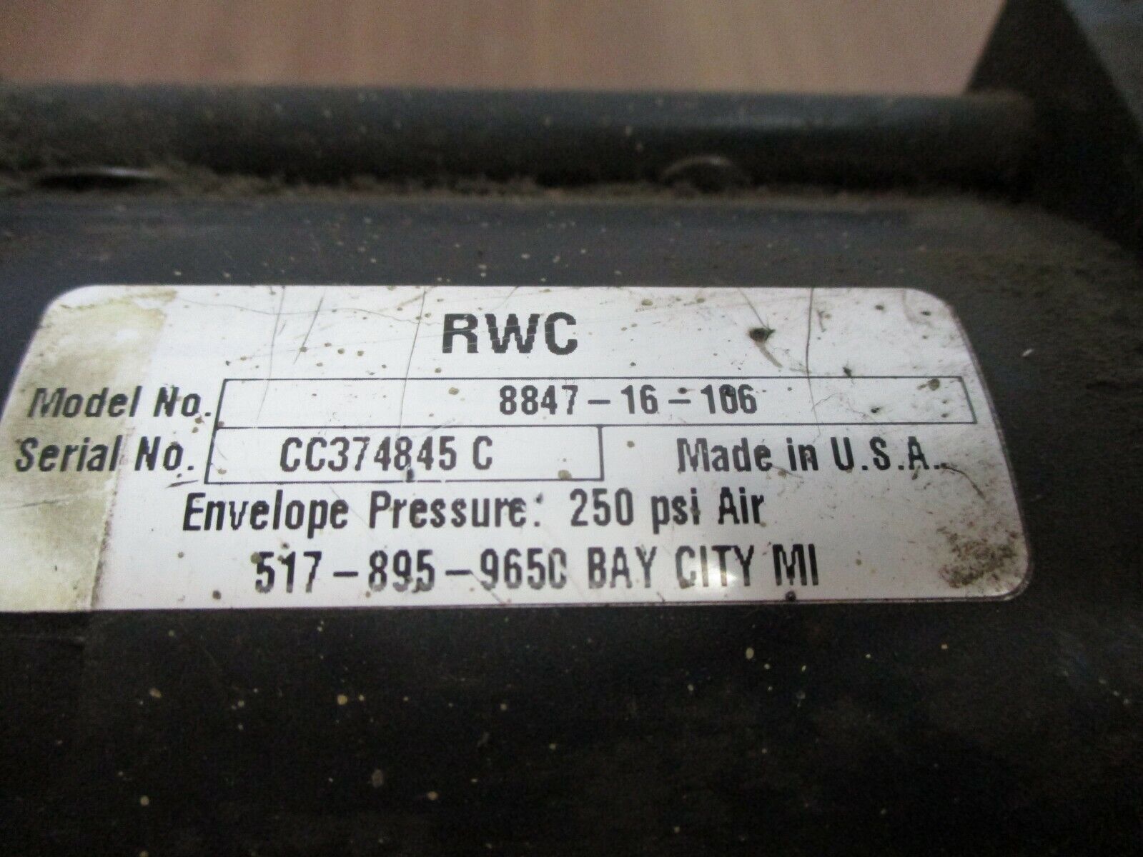 RWC Air Cylinder 8847-16-106 250PSI Used