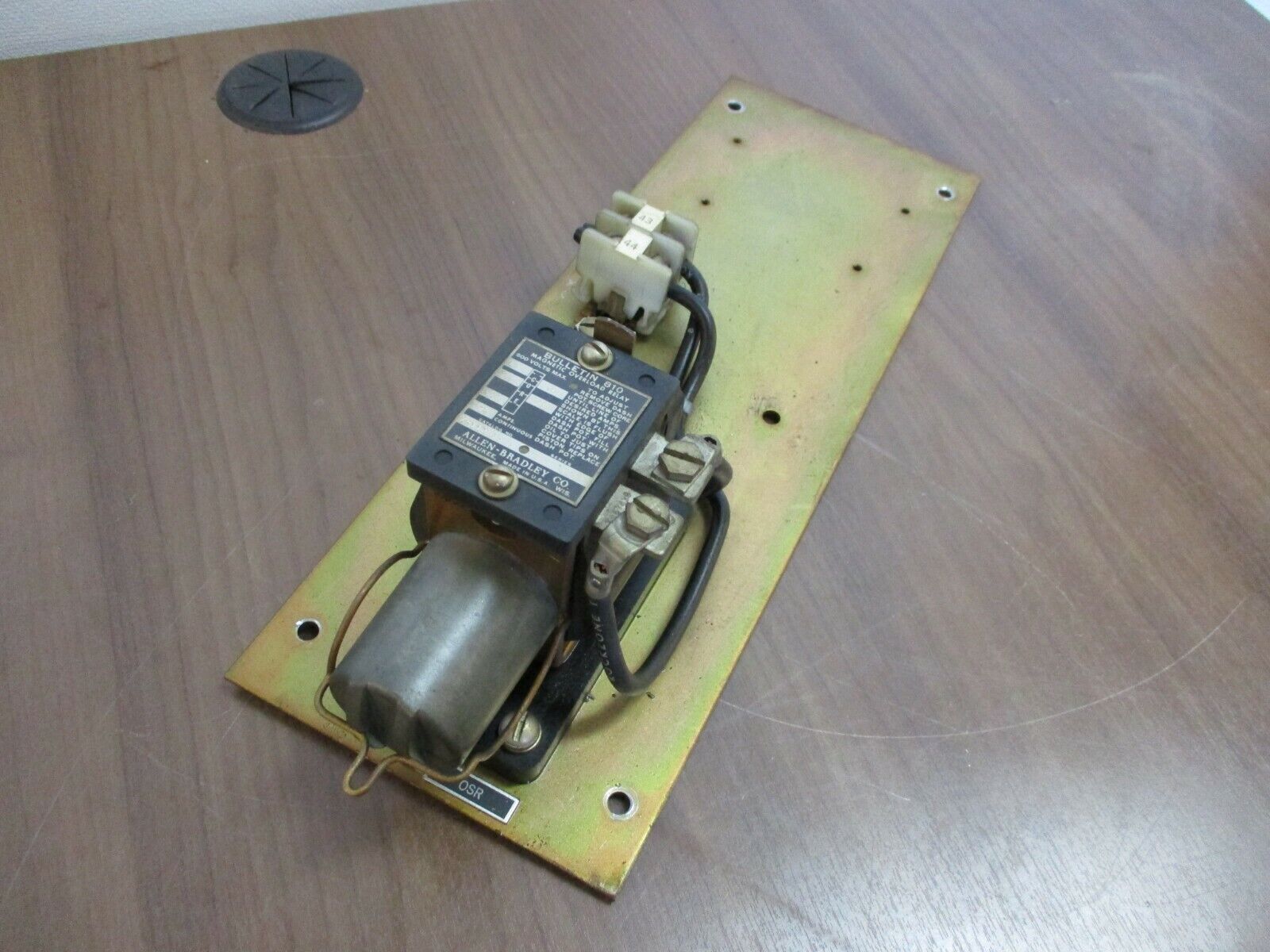 Allen-Bradley, Magnetic Overload Relay, Part #: X-112935 28A, Used